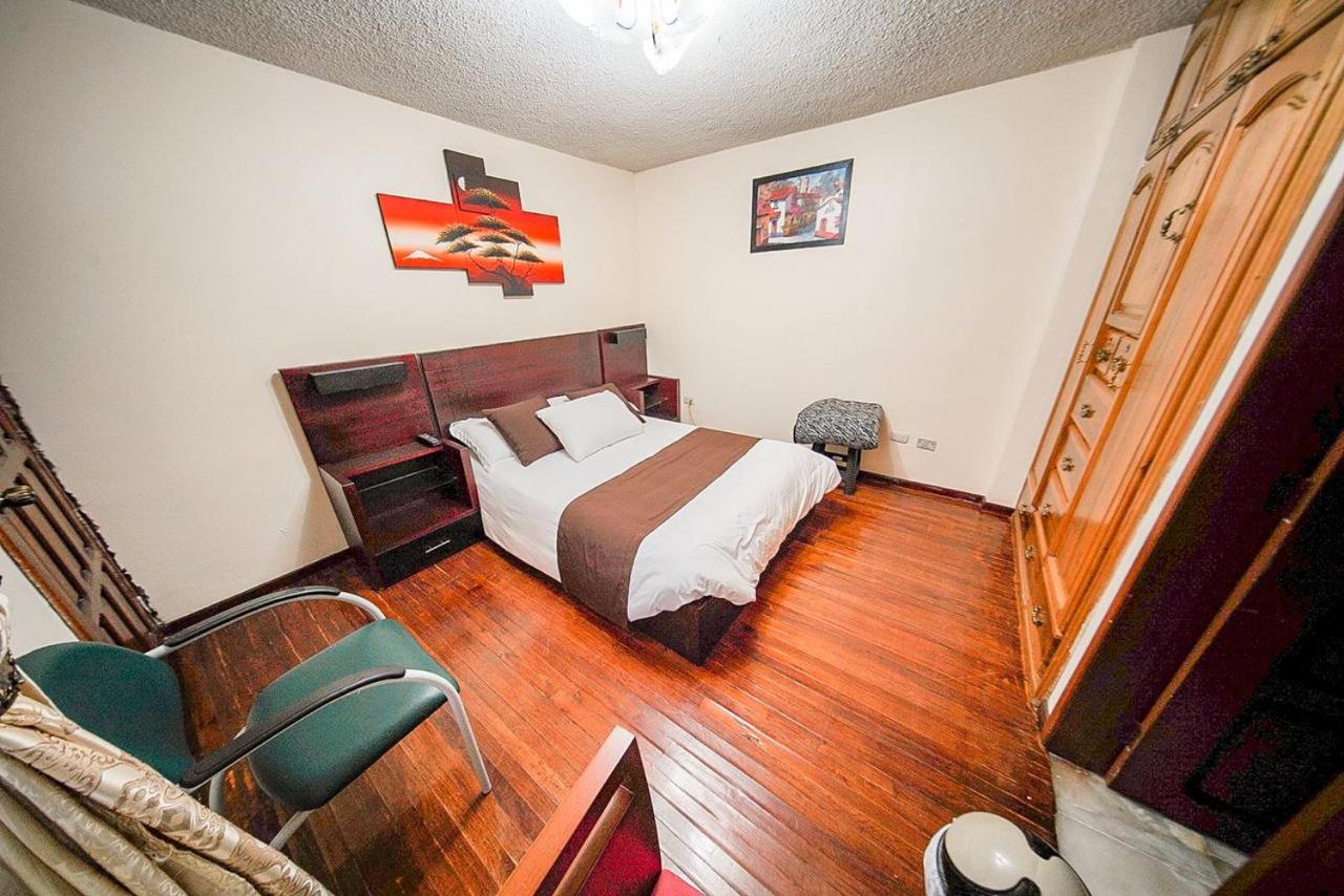Deluxe Room with Private Bathroom photo 1