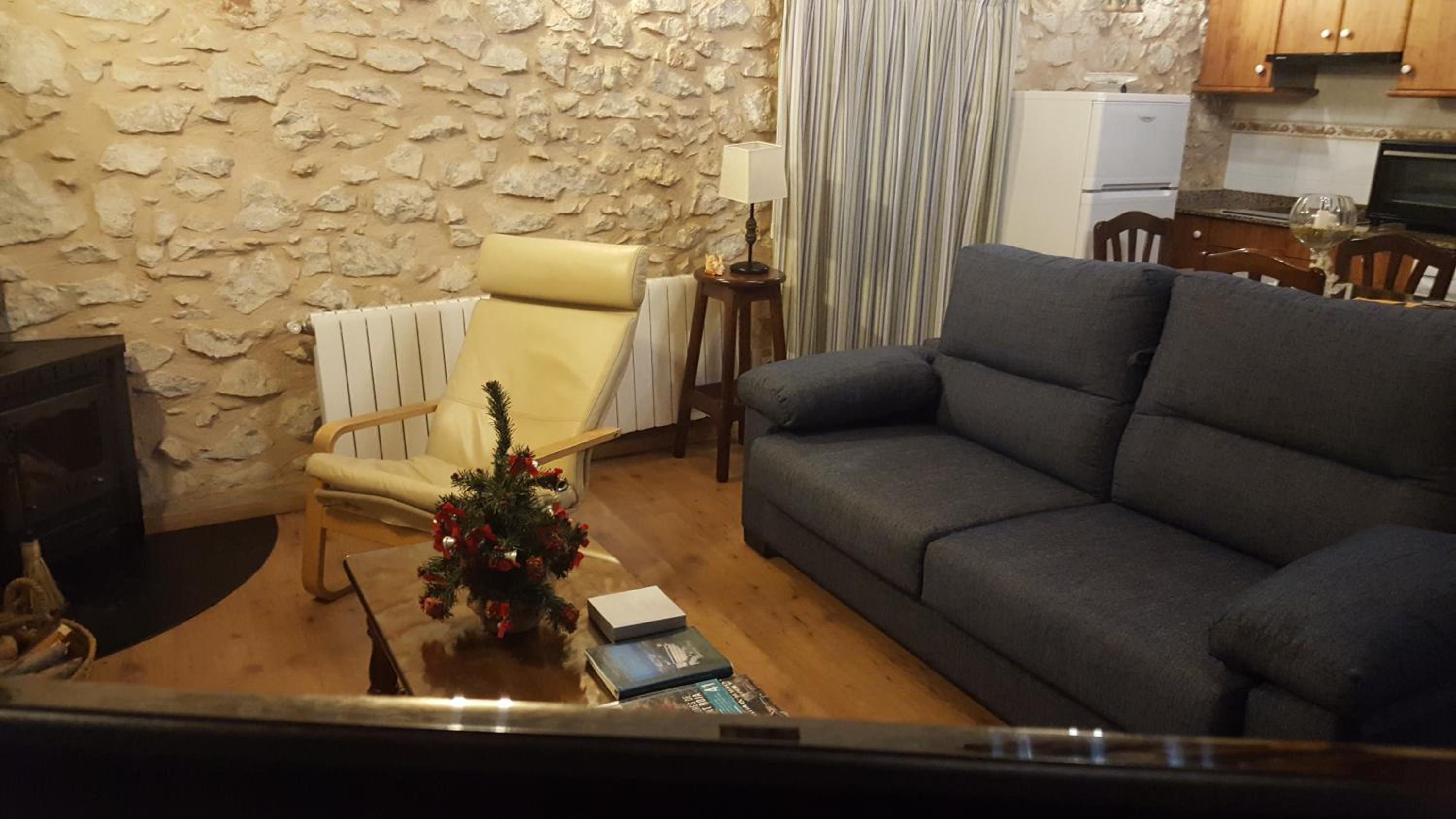Two-Bedroom Cottage (4 Adults) photo 2