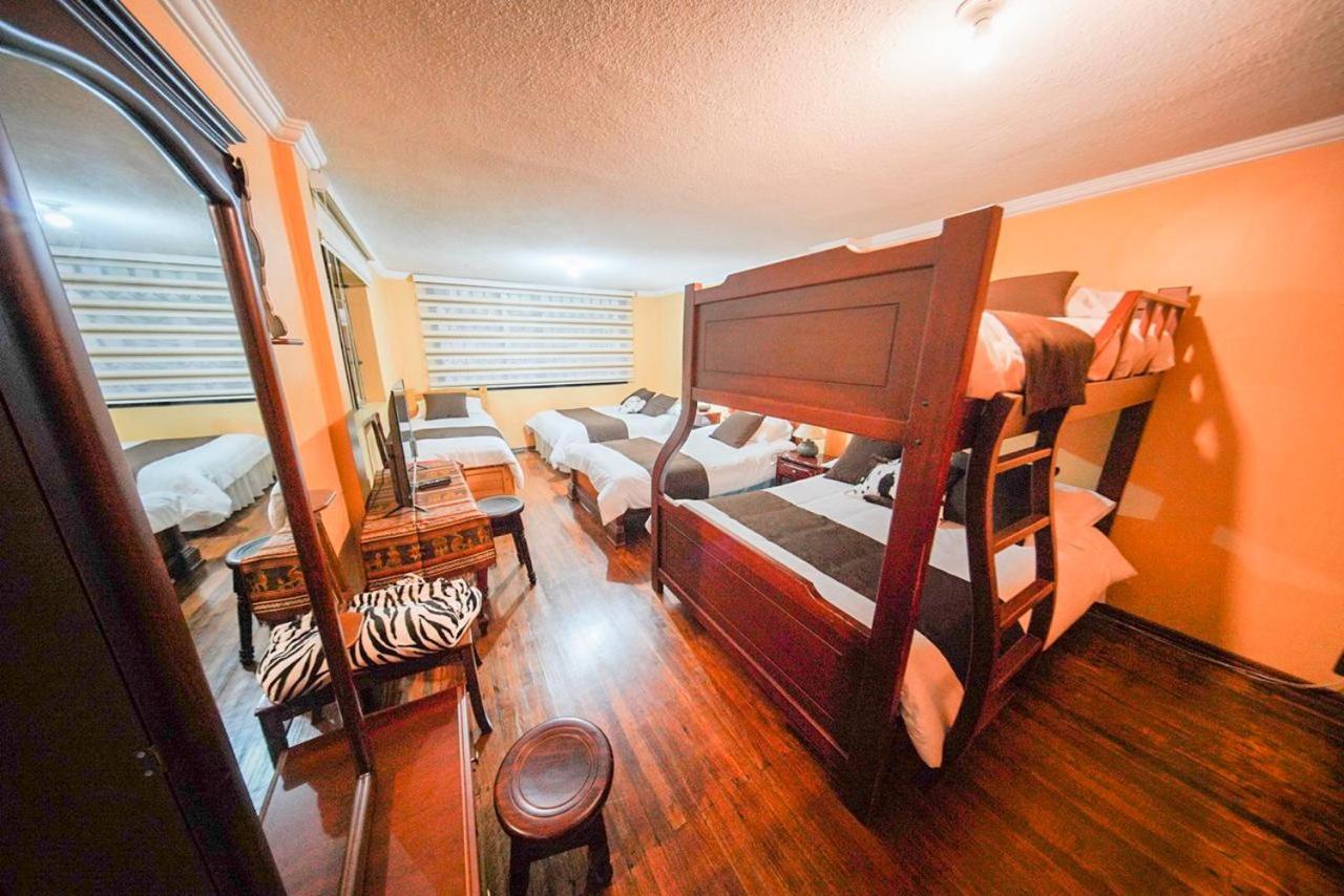 Standard Family Room with Shared Bathroom photo 1