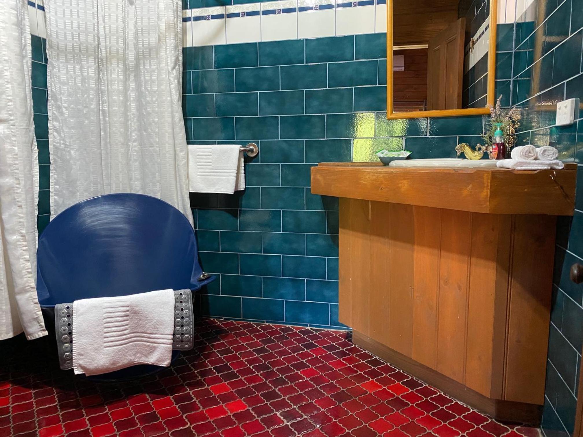 Miners Double Room with Private Bathroom - 2