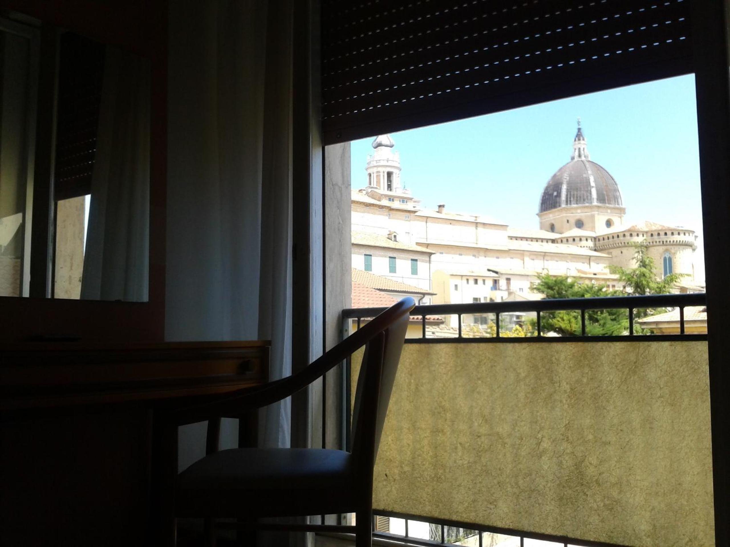 Standard Double or Twin Room - Photo 10