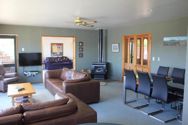 Three-Bedroom Vacation Home 