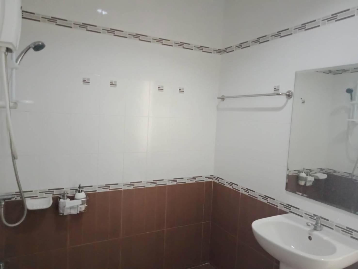 Budget Triple Room - Photo 2
