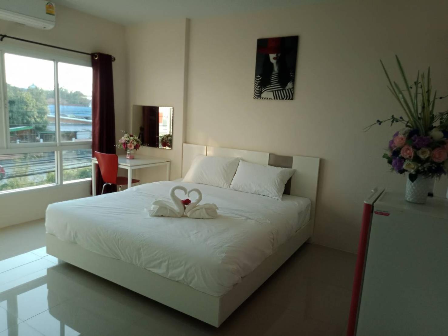 Budget Triple Room - Photo 11
