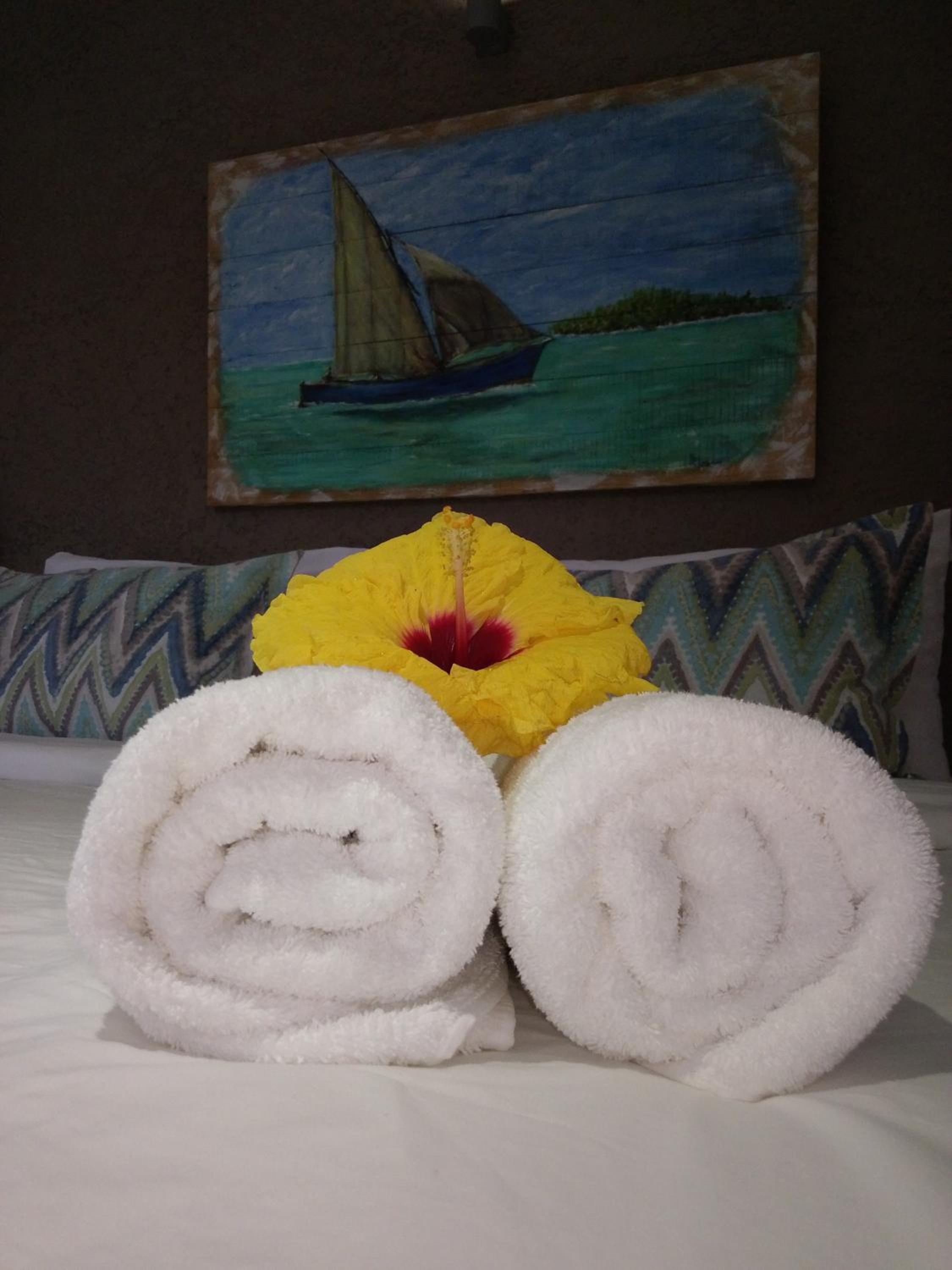 Deluxe Double Room with Side Sea View photo 3