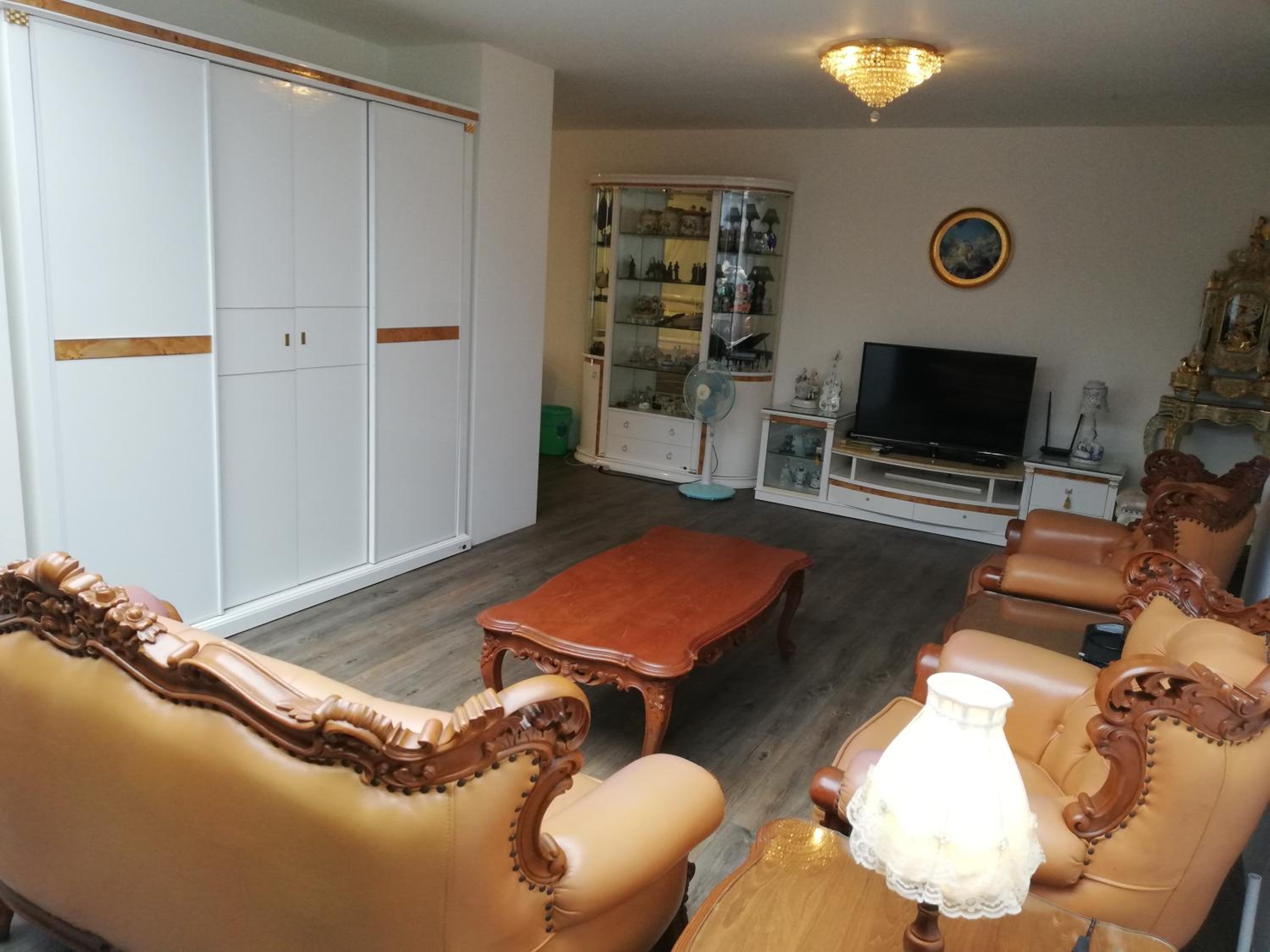 Deluxe King Room photo 2