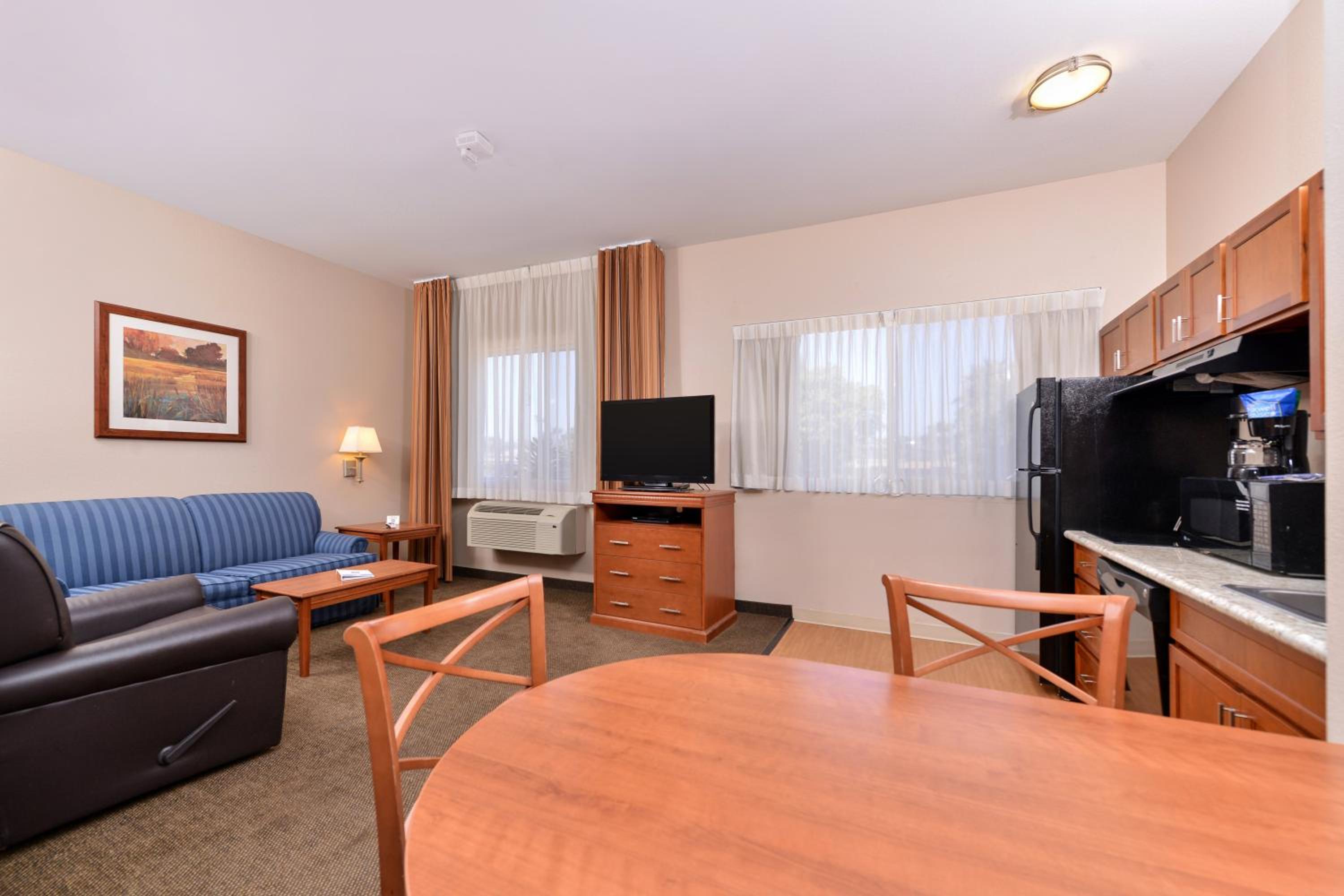 One-Bedroom King Suite - Photo 1