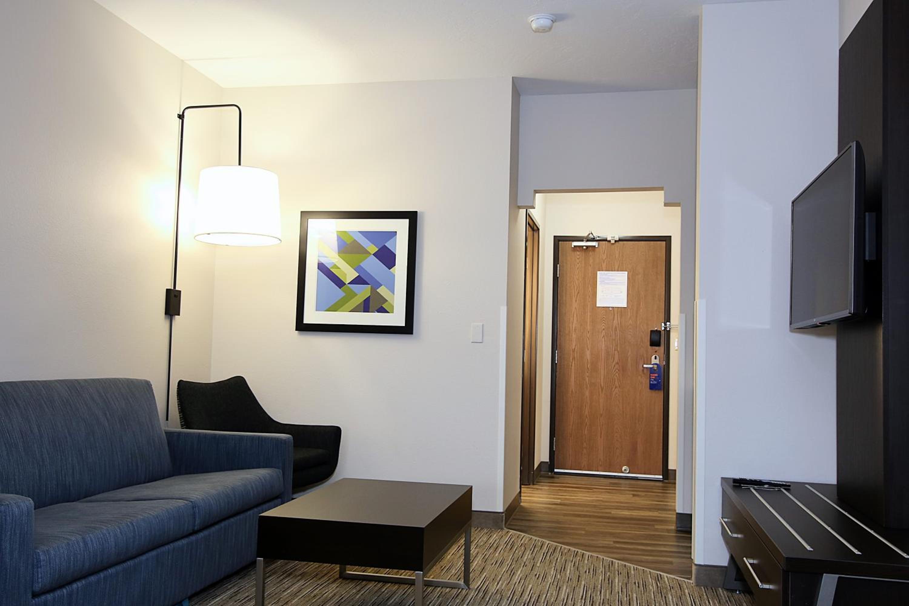 King Suite with Sofa Bed - Photo 3