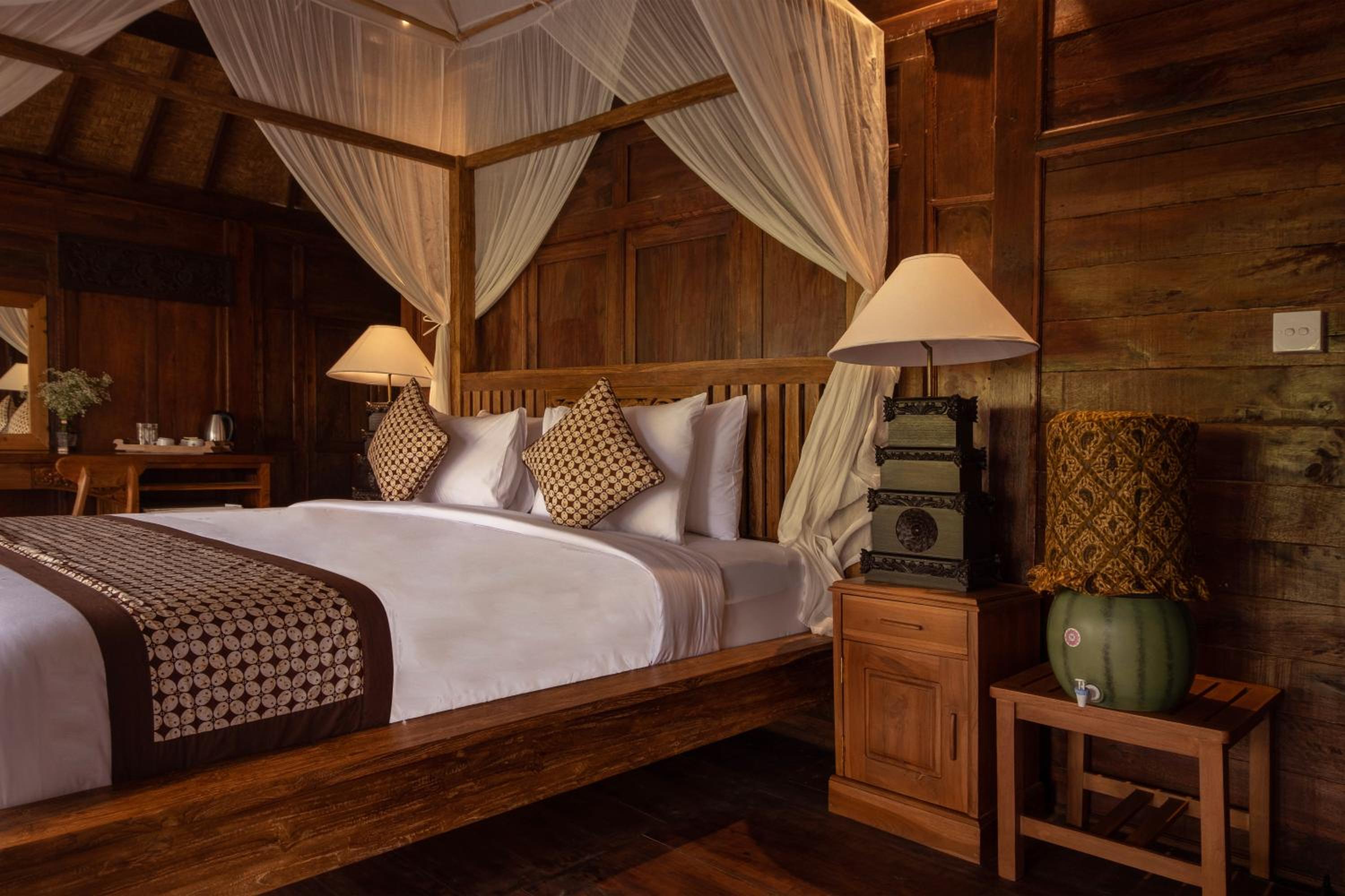 Joglo One-Bedroom Villa with Private Pool with Daily Afternoon Tea  - Photo 1