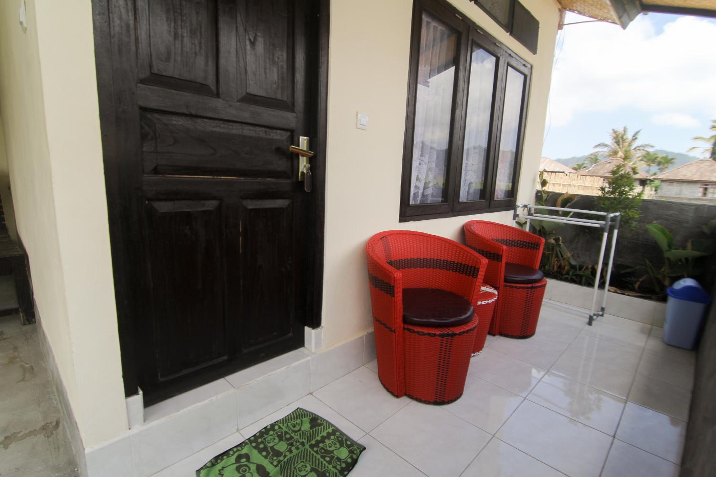 Double Room with Lake View - Photo 12