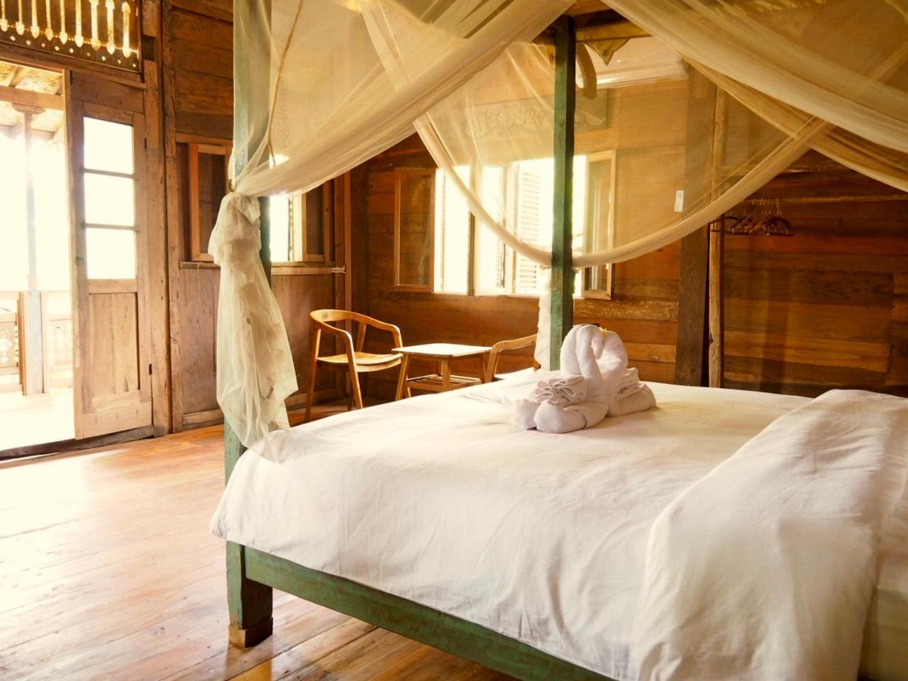 Deluxe Double Room with Balcony - Photo 1