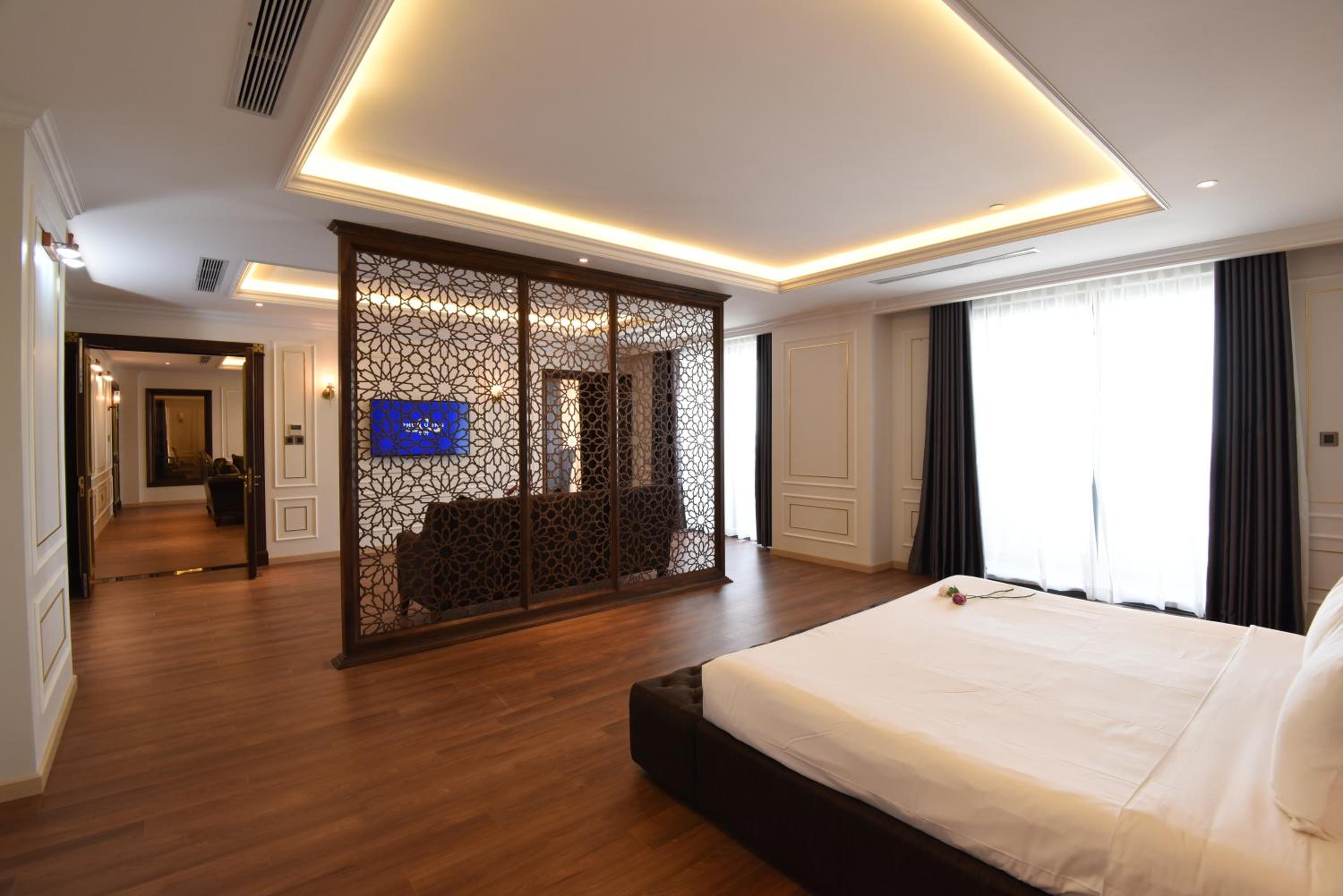 Presidential Suite photo 3