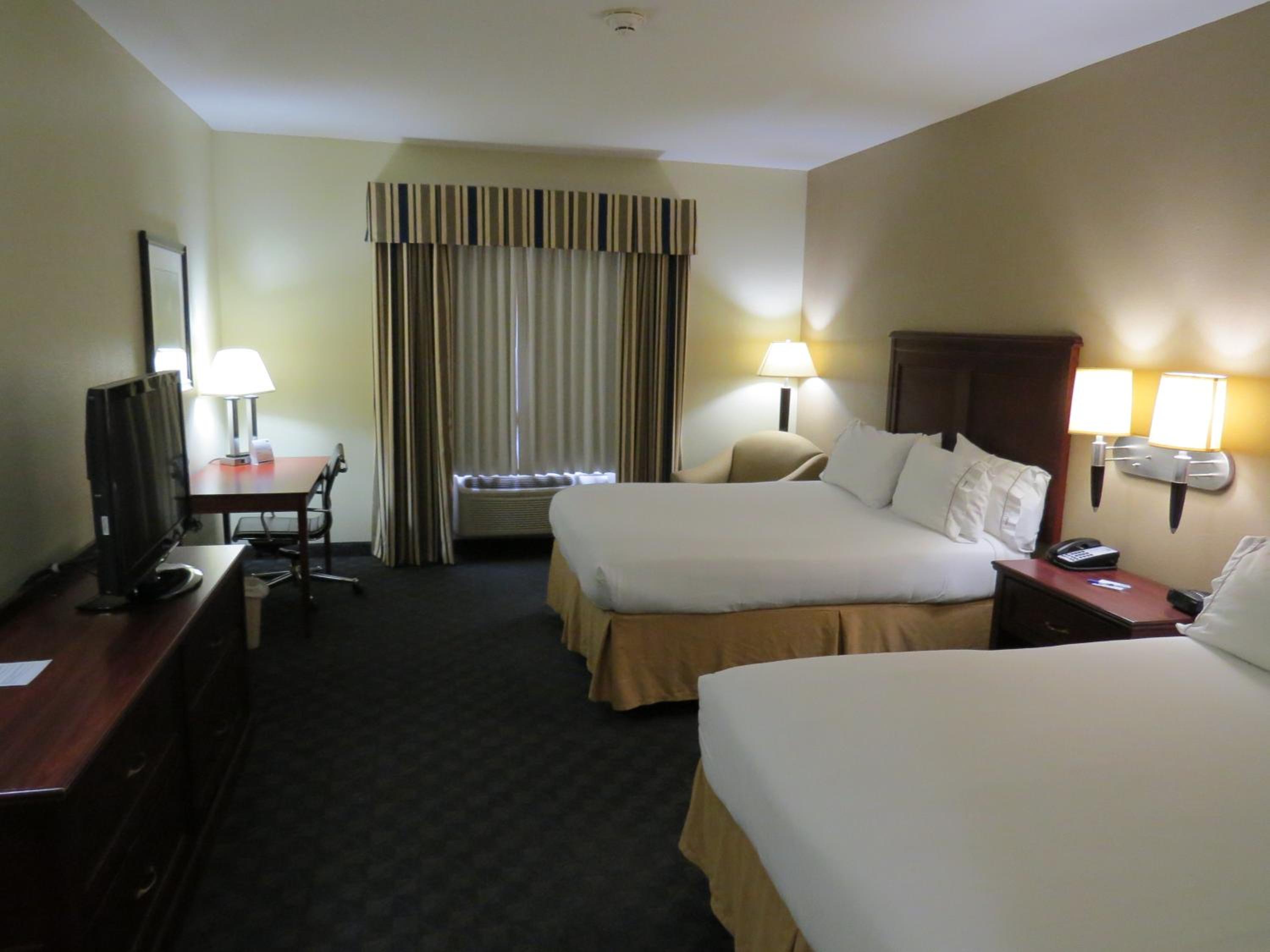 Suite with Two Beds - Non-Smoking - Photo 9
