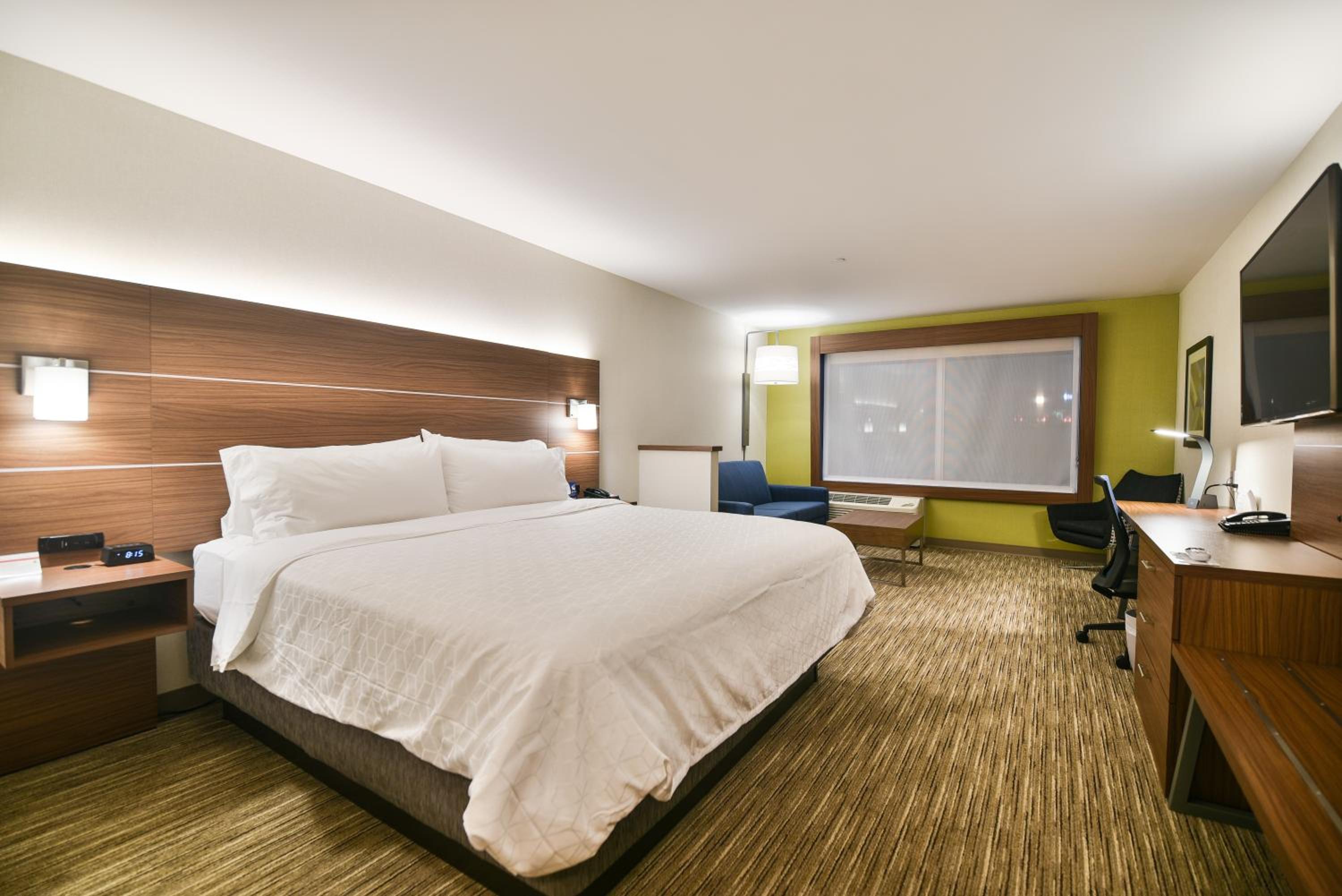 King Suite - Hearing Disability Access photo 2