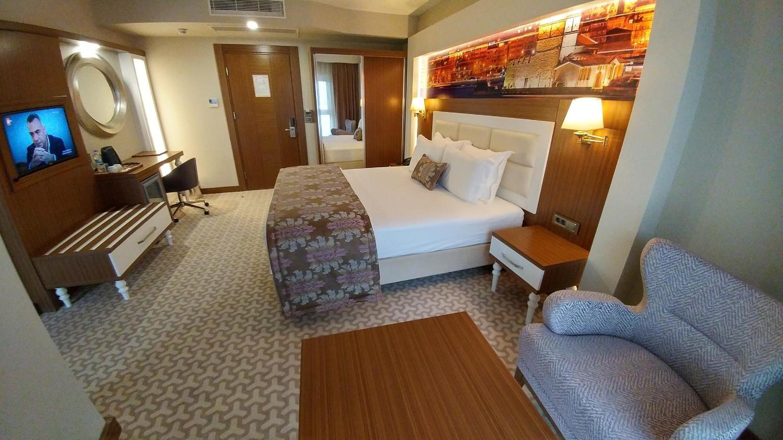 Standard Double Room - Photo 2
