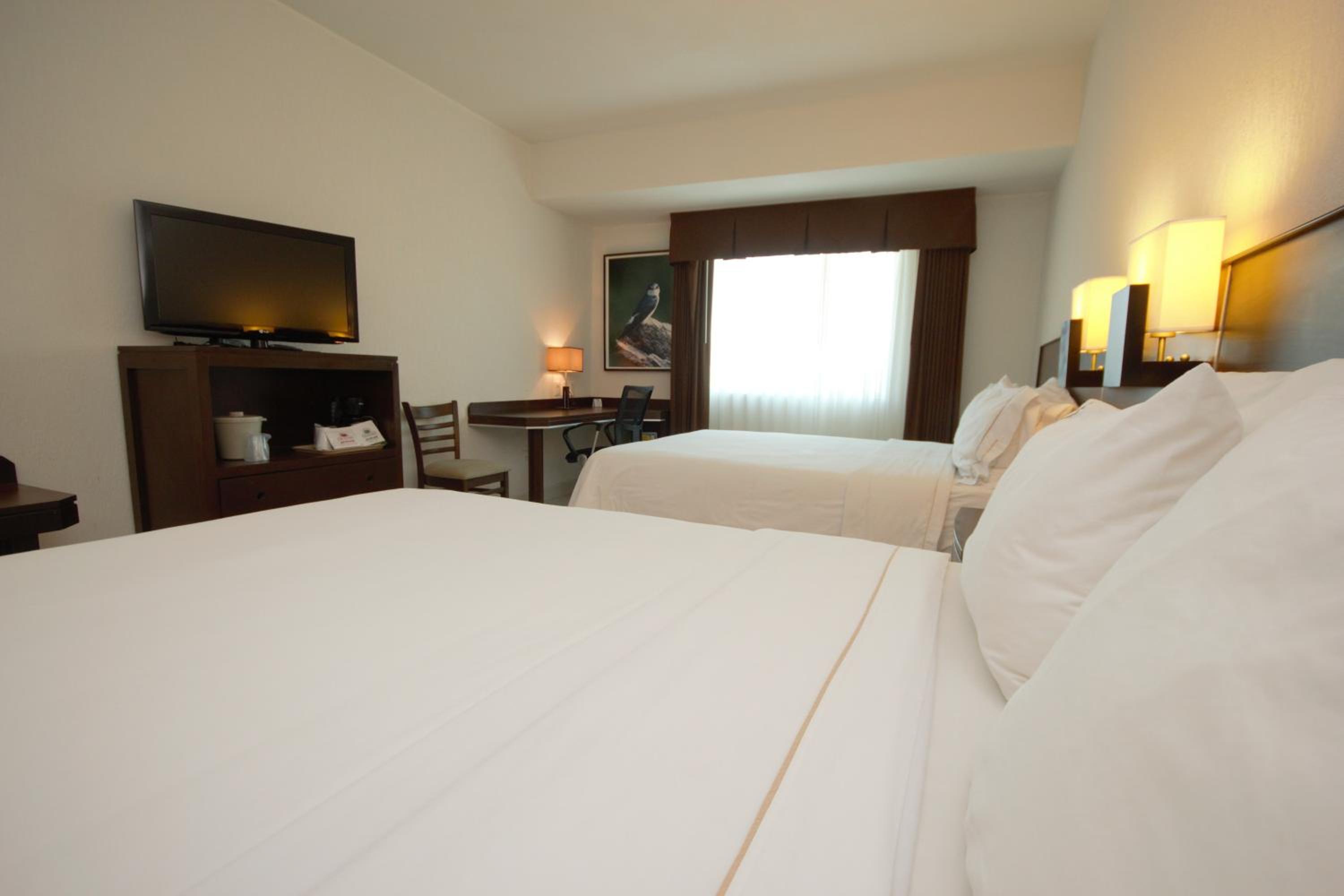 Standard Double Room with Two Double Beds - Photo 7