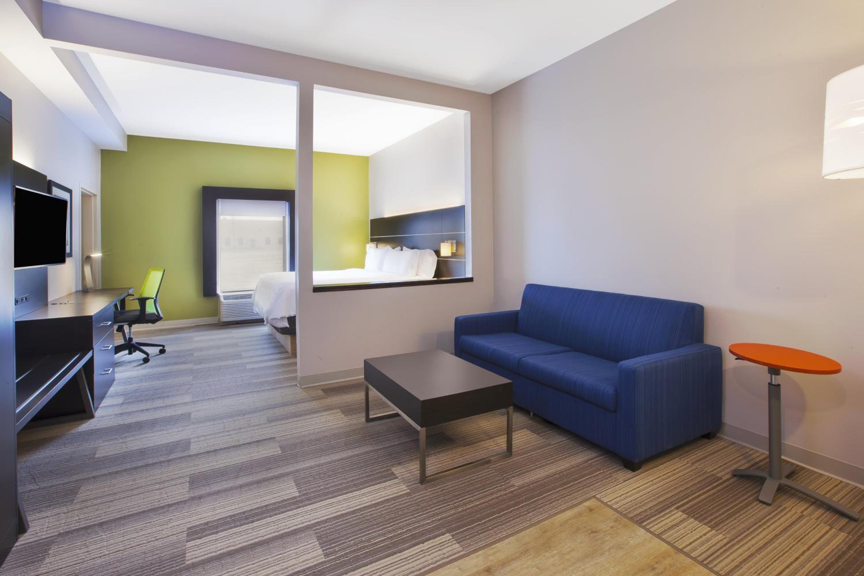 King Suite - Photo 1