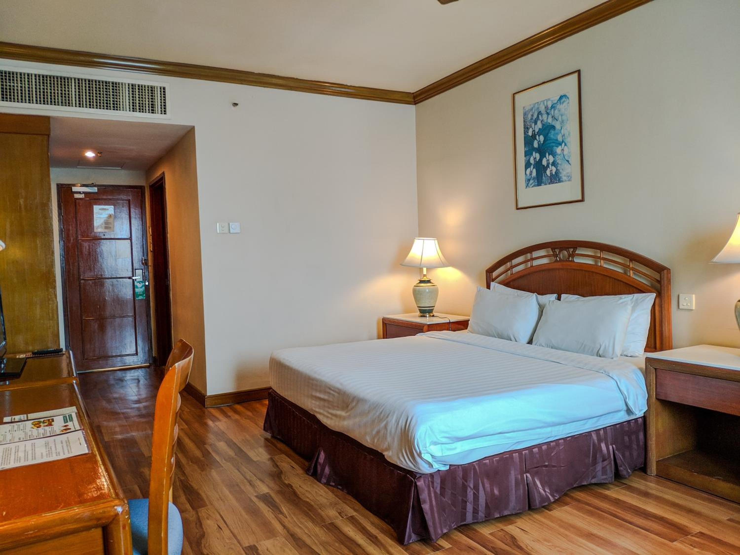 Deluxe Double or Twin Room - Photo 3
