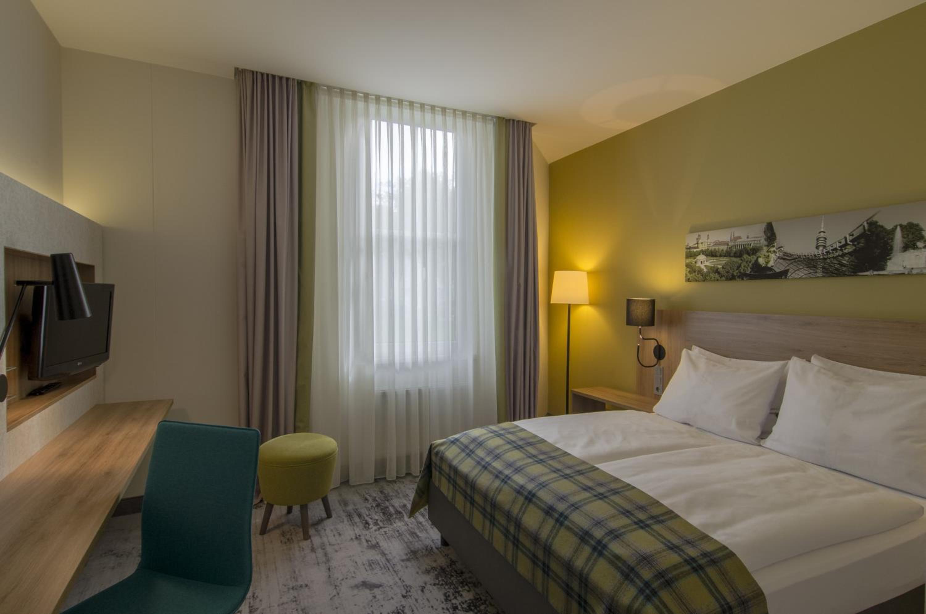 Standard Queen Room - Photo 3