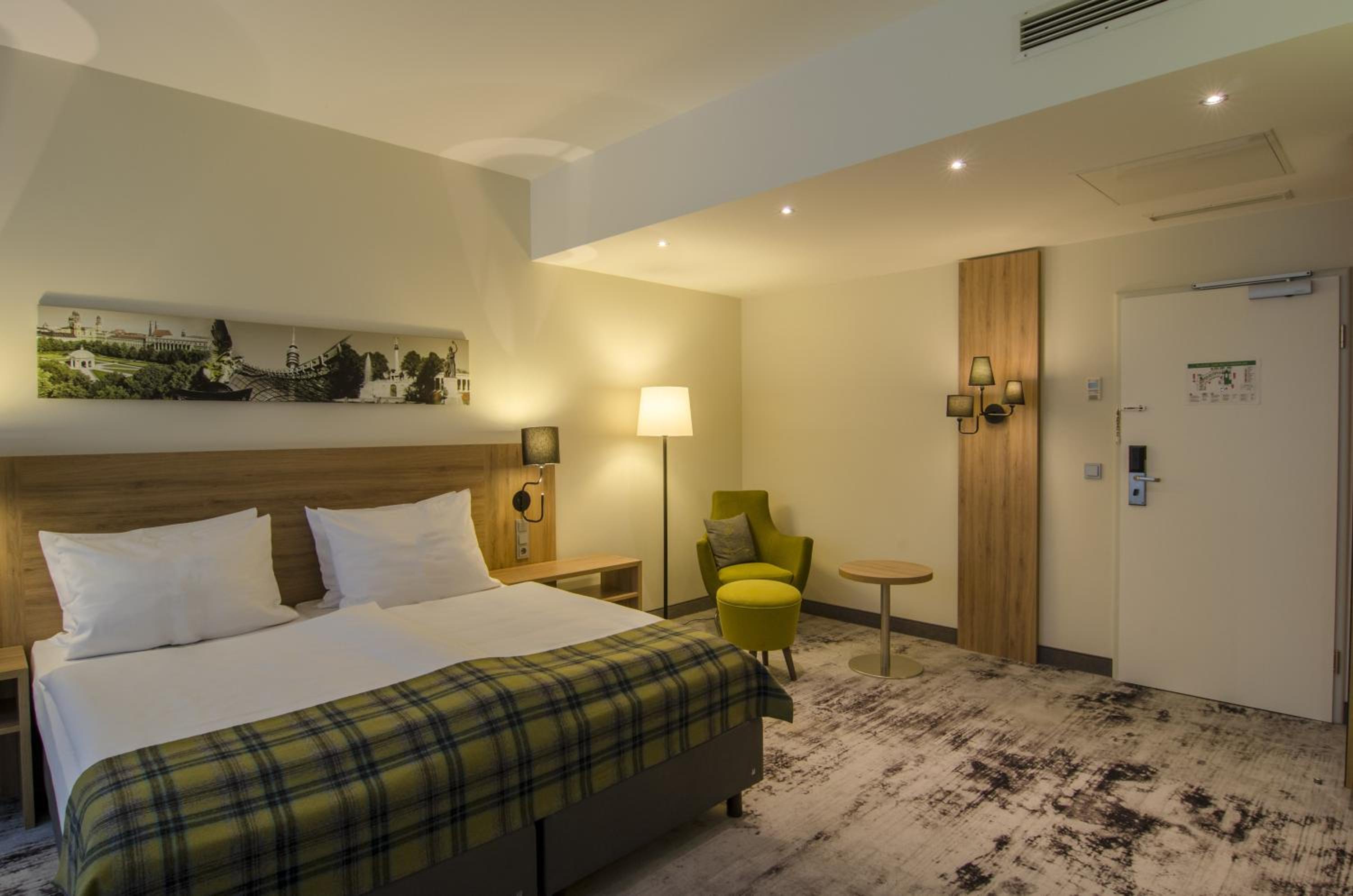 King Suite with Sofa Bed - Photo 5