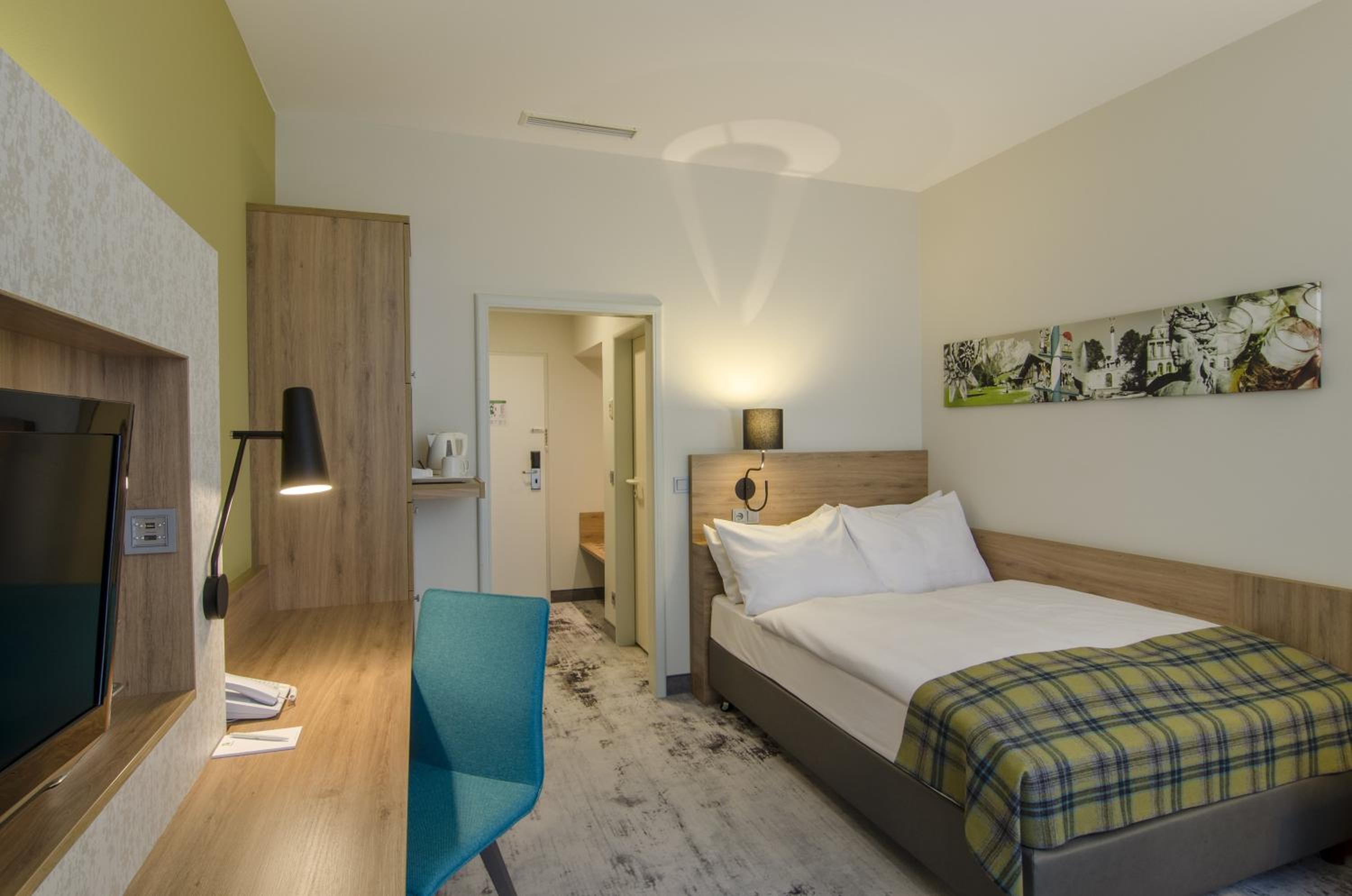 Standard Room - Photo 1