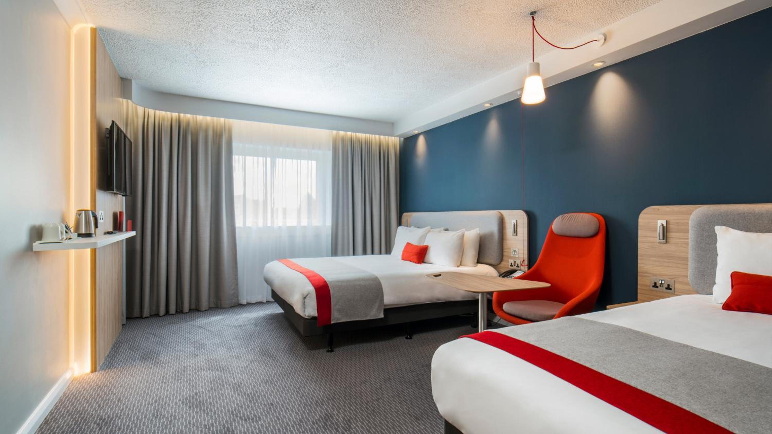Standard King Room - Disability Access photo 1