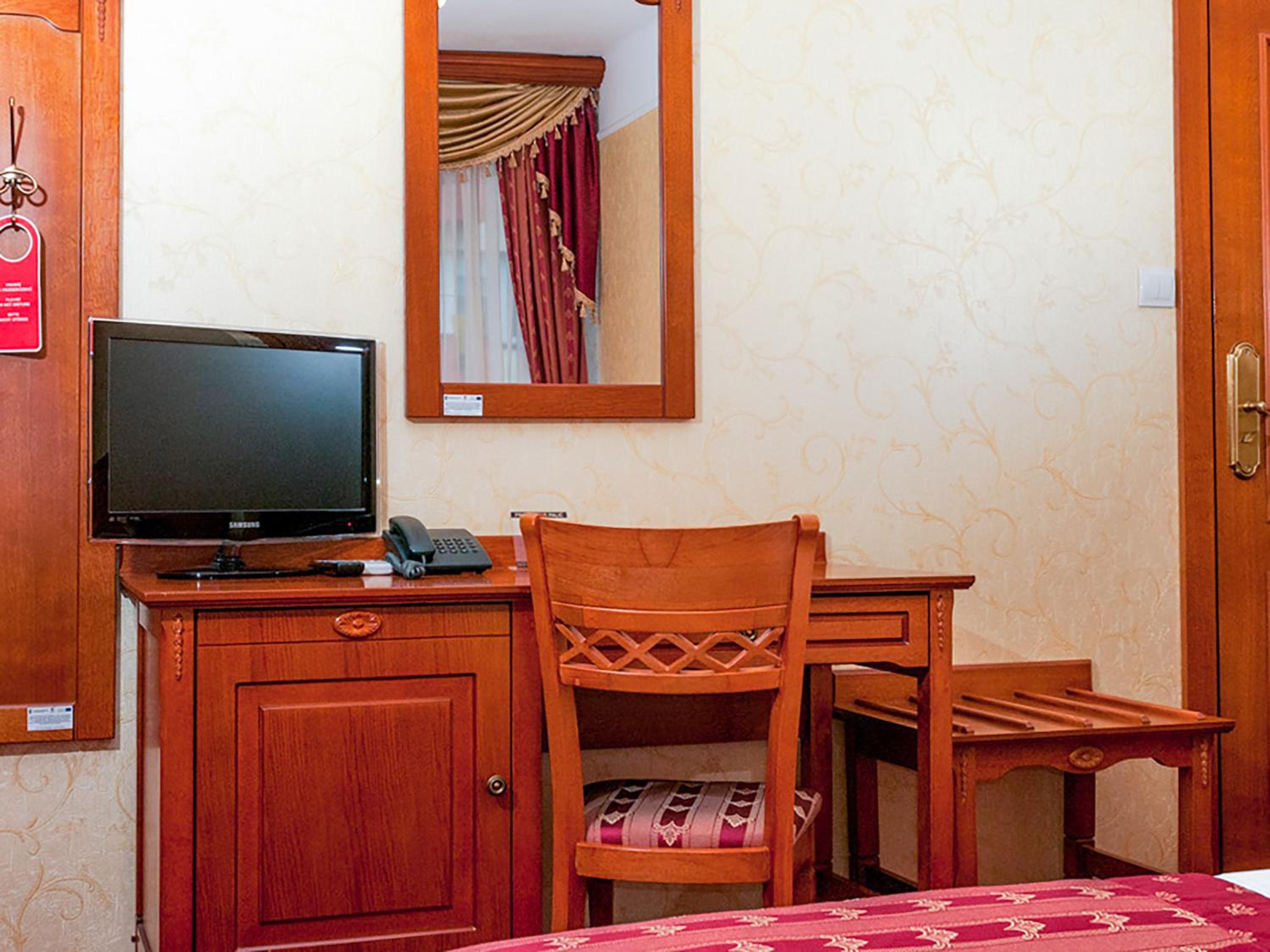 Twin Room - Photo 2
