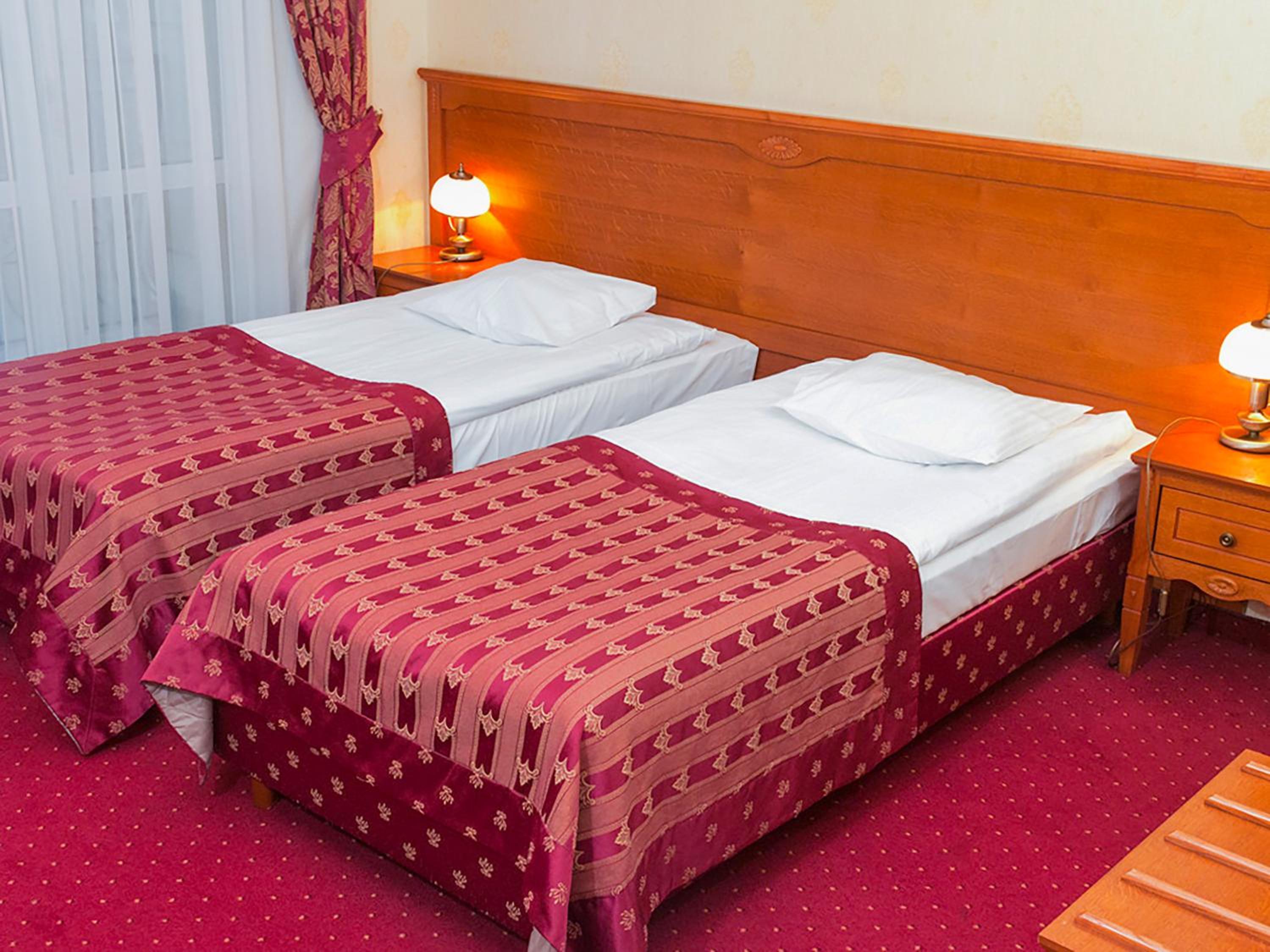 Twin Room - Photo 6