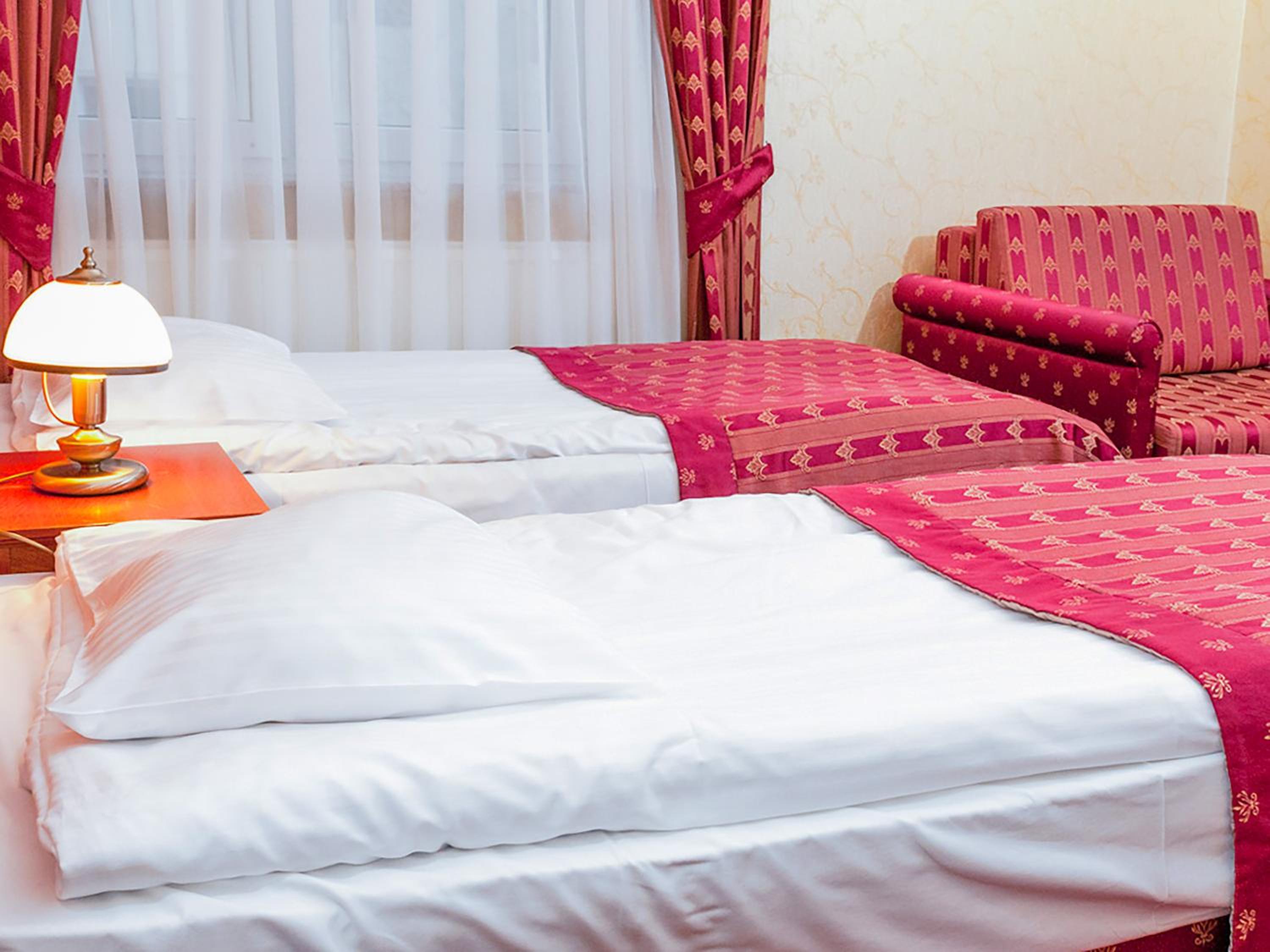 Twin Room - Photo 10