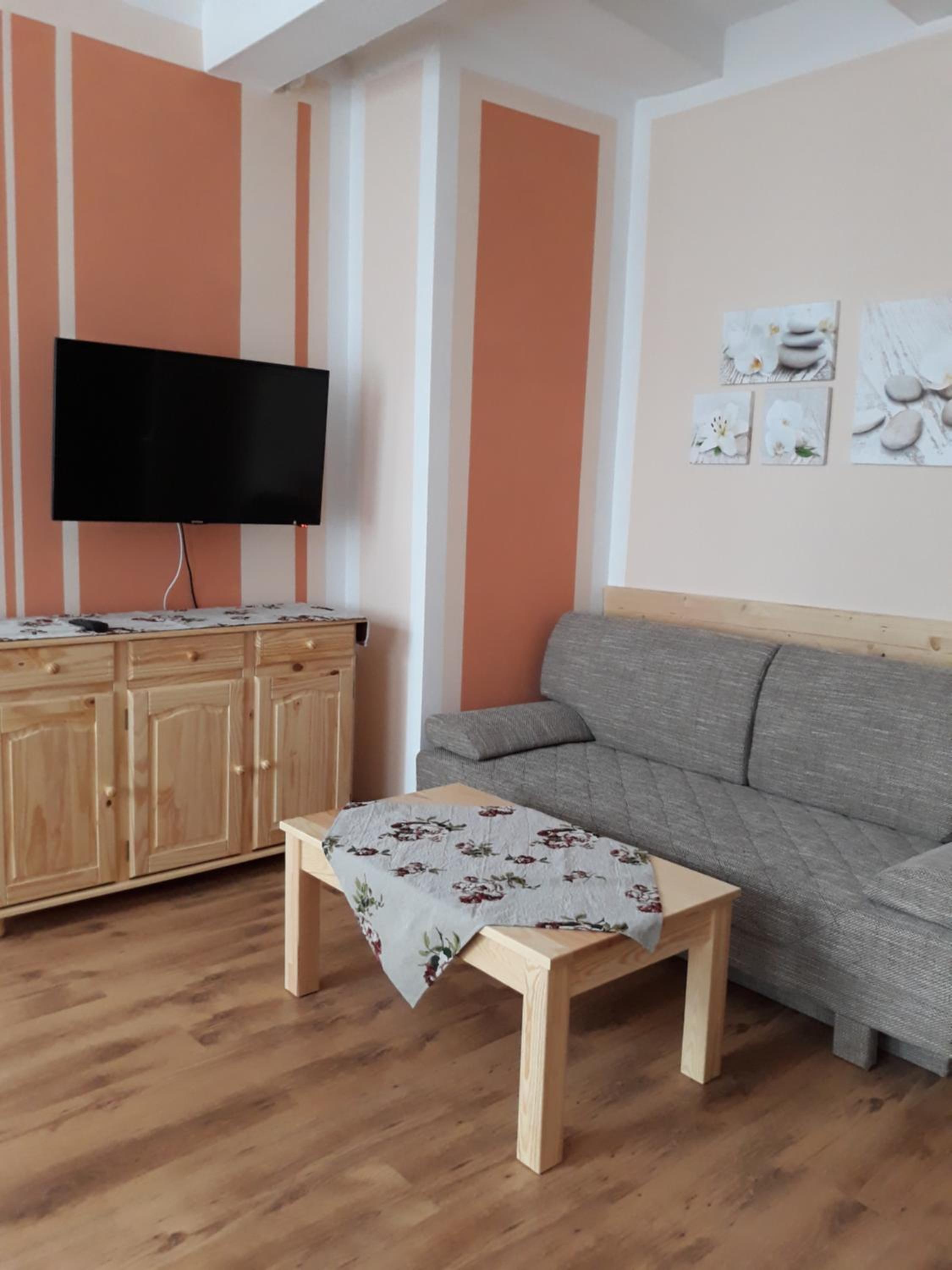 Family Room photo 1
