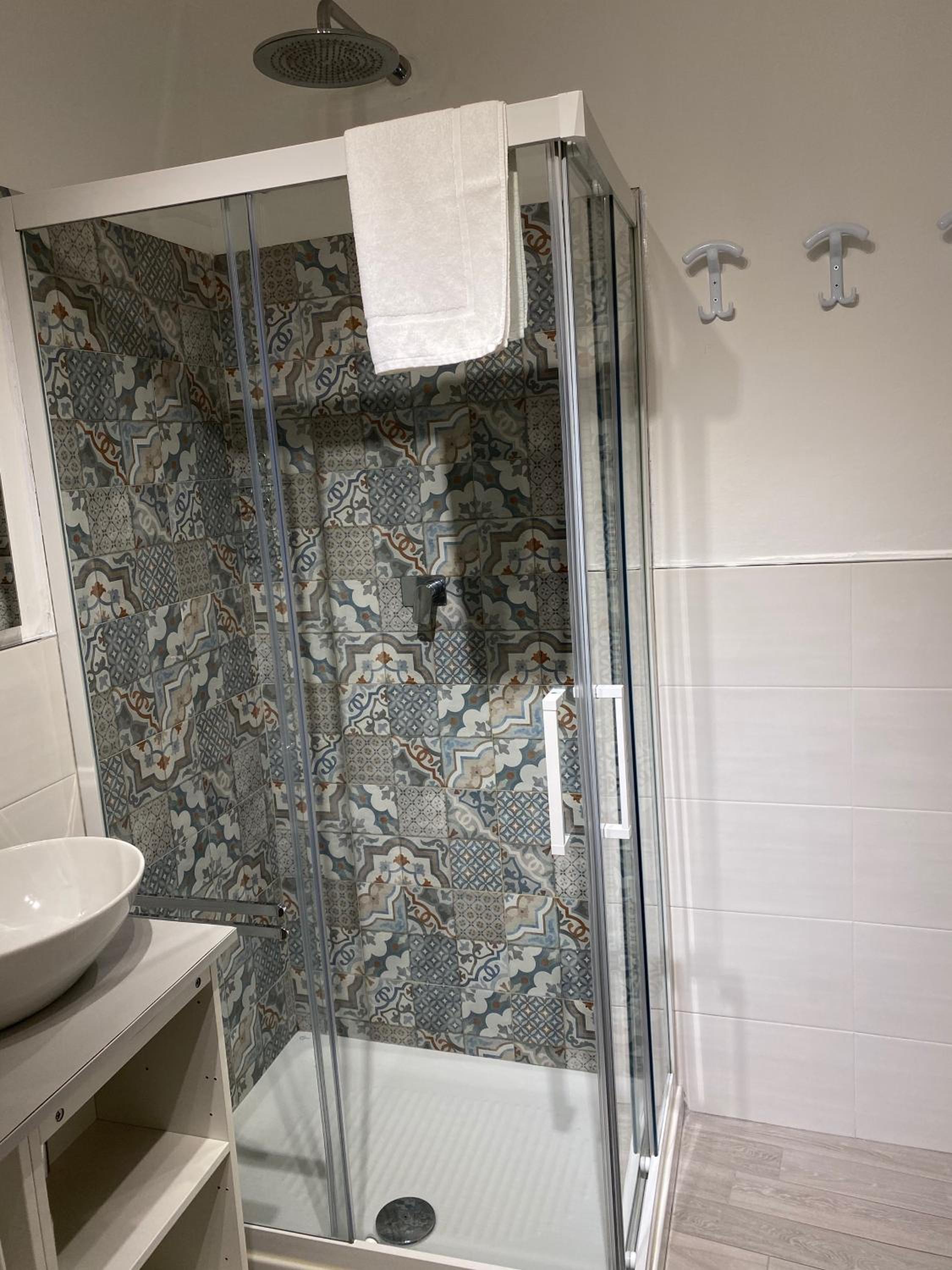 Classic Triple Room - Photo 5