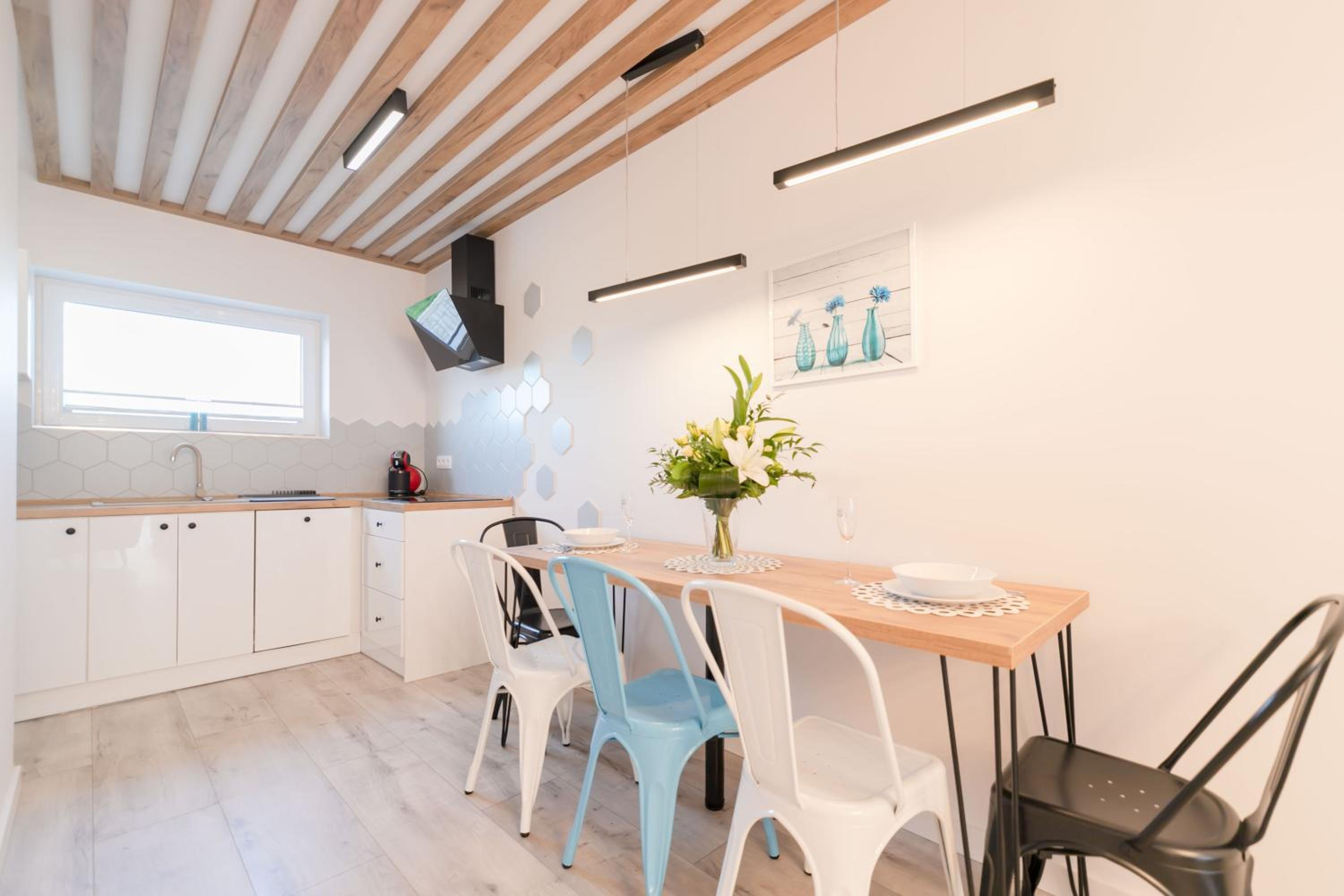 One-Bedroom Apartment - Photo 9