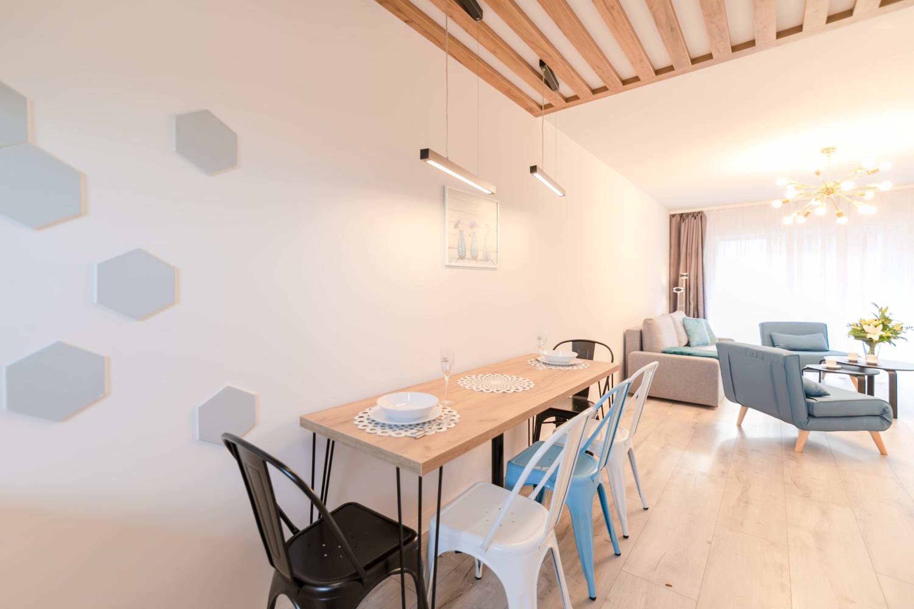 One-Bedroom Apartment - Photo 11