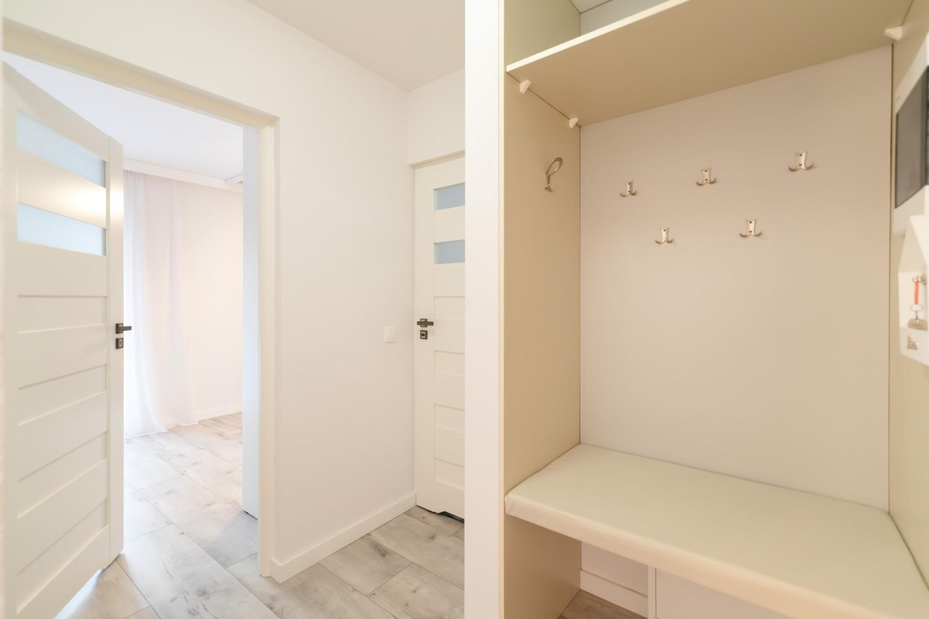One-Bedroom Apartment - Photo 15