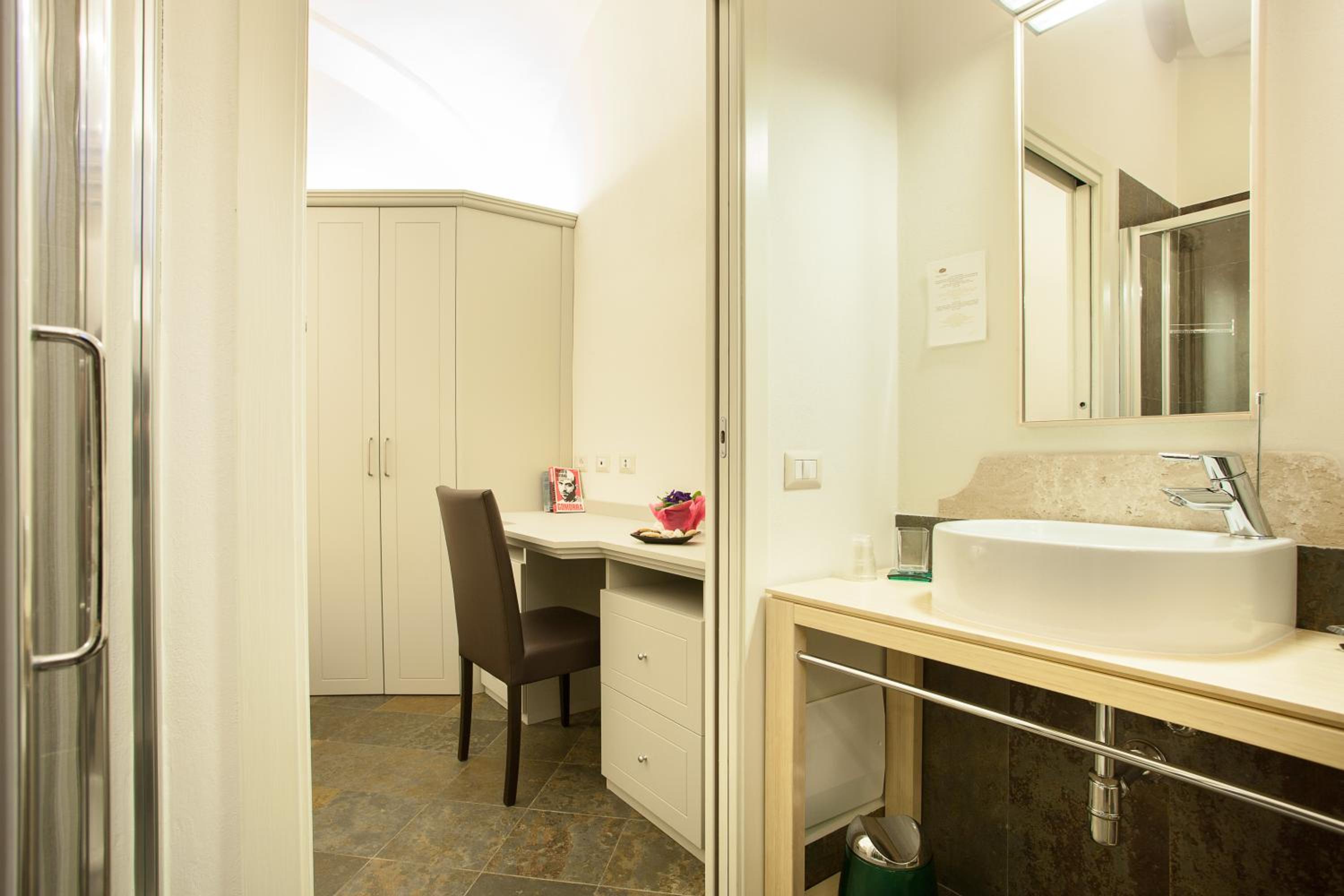 Single Room - Photo 4