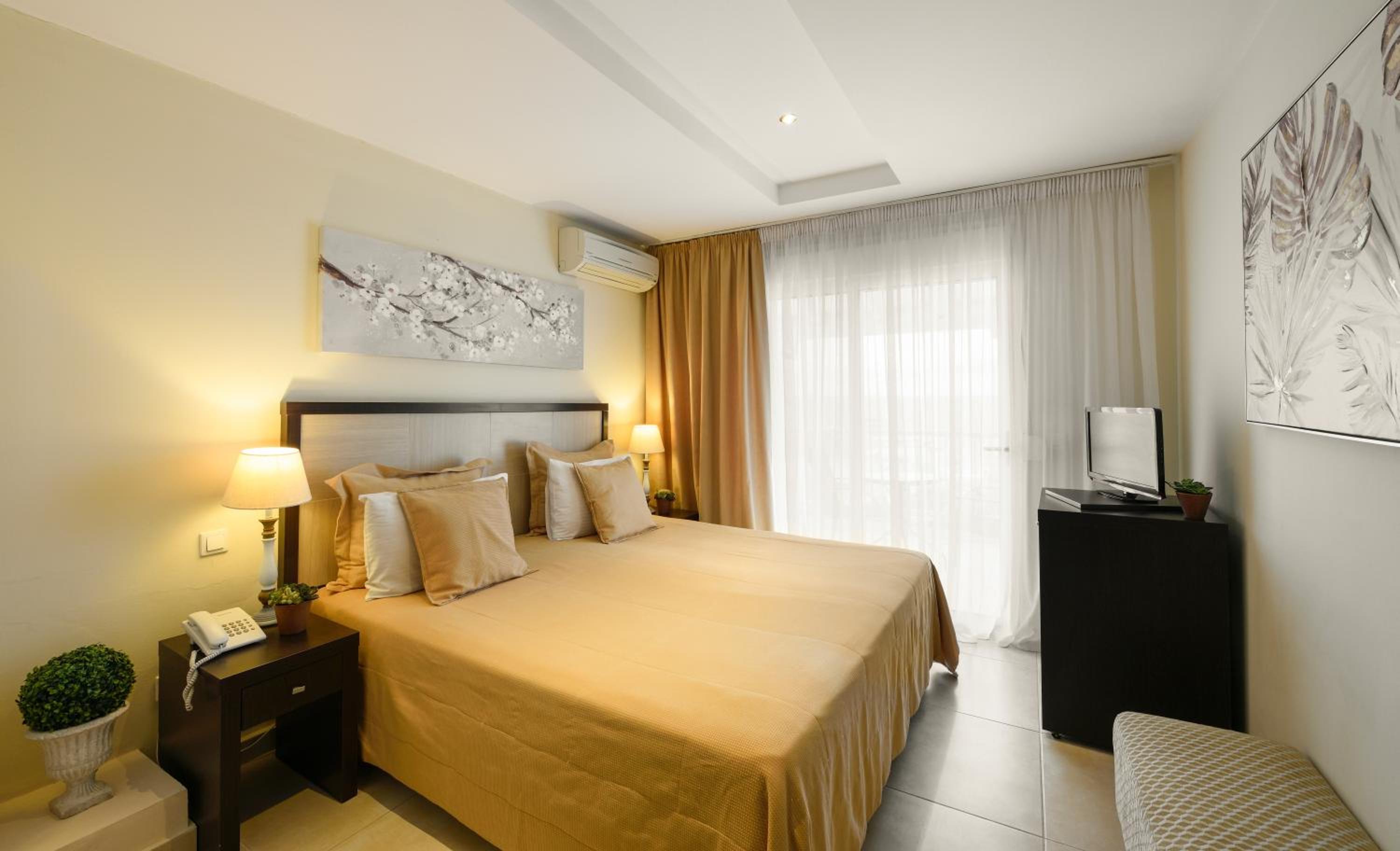 Superior Double or Twin Room with Sea View - Photo 7