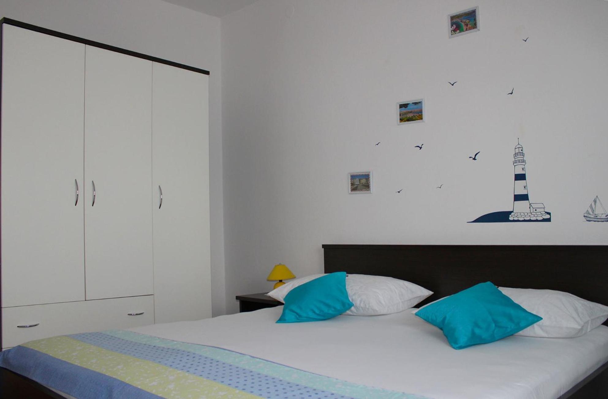 Two-Bedroom Apartment with Terrace photo 2