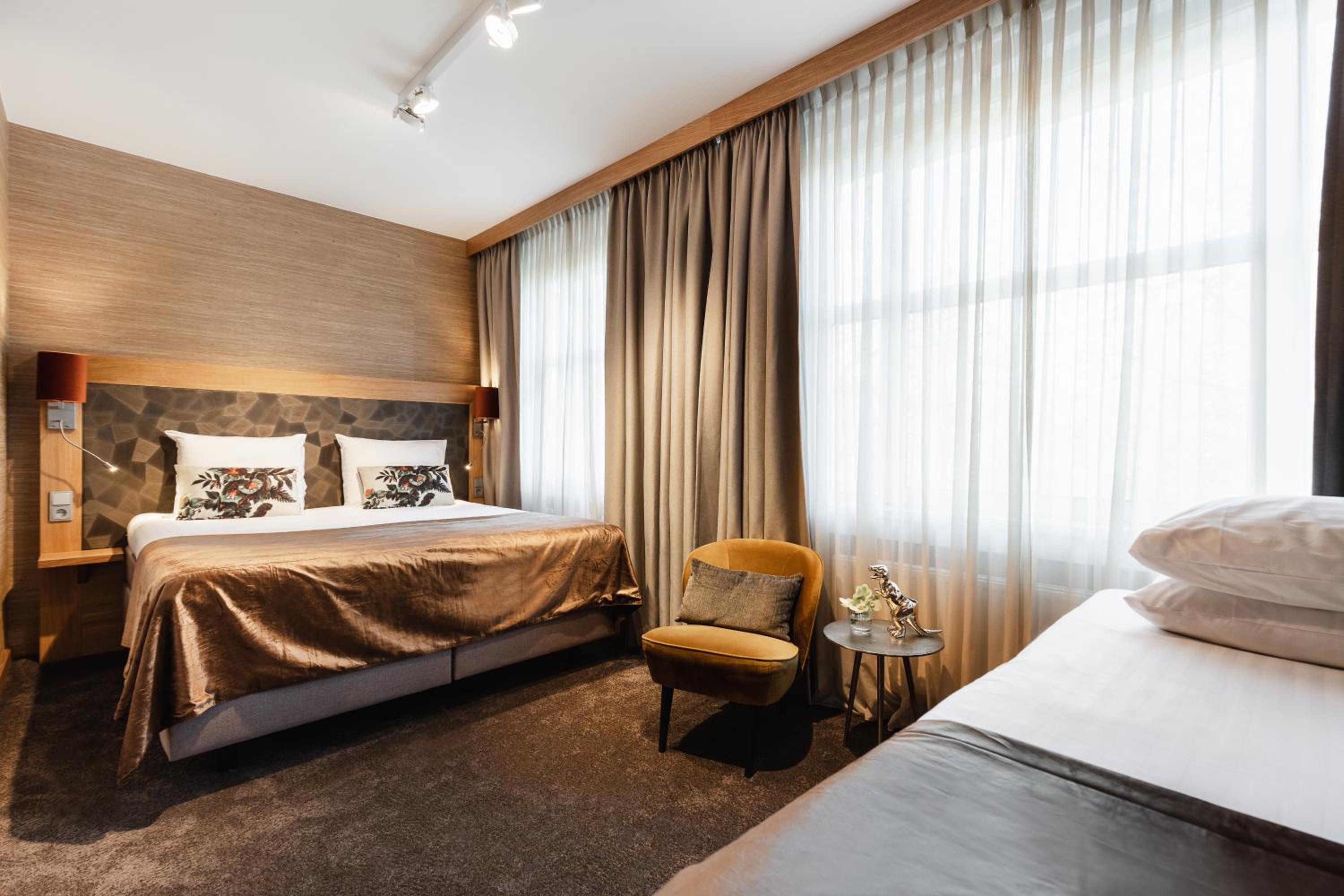 Family Room photo 1