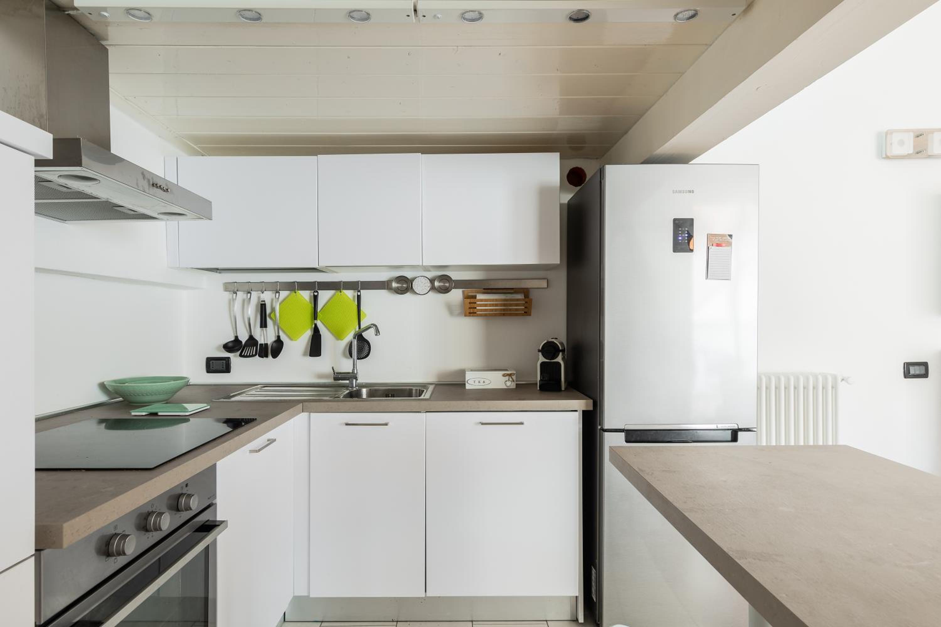One-Bedroom Apartment - Photo 8