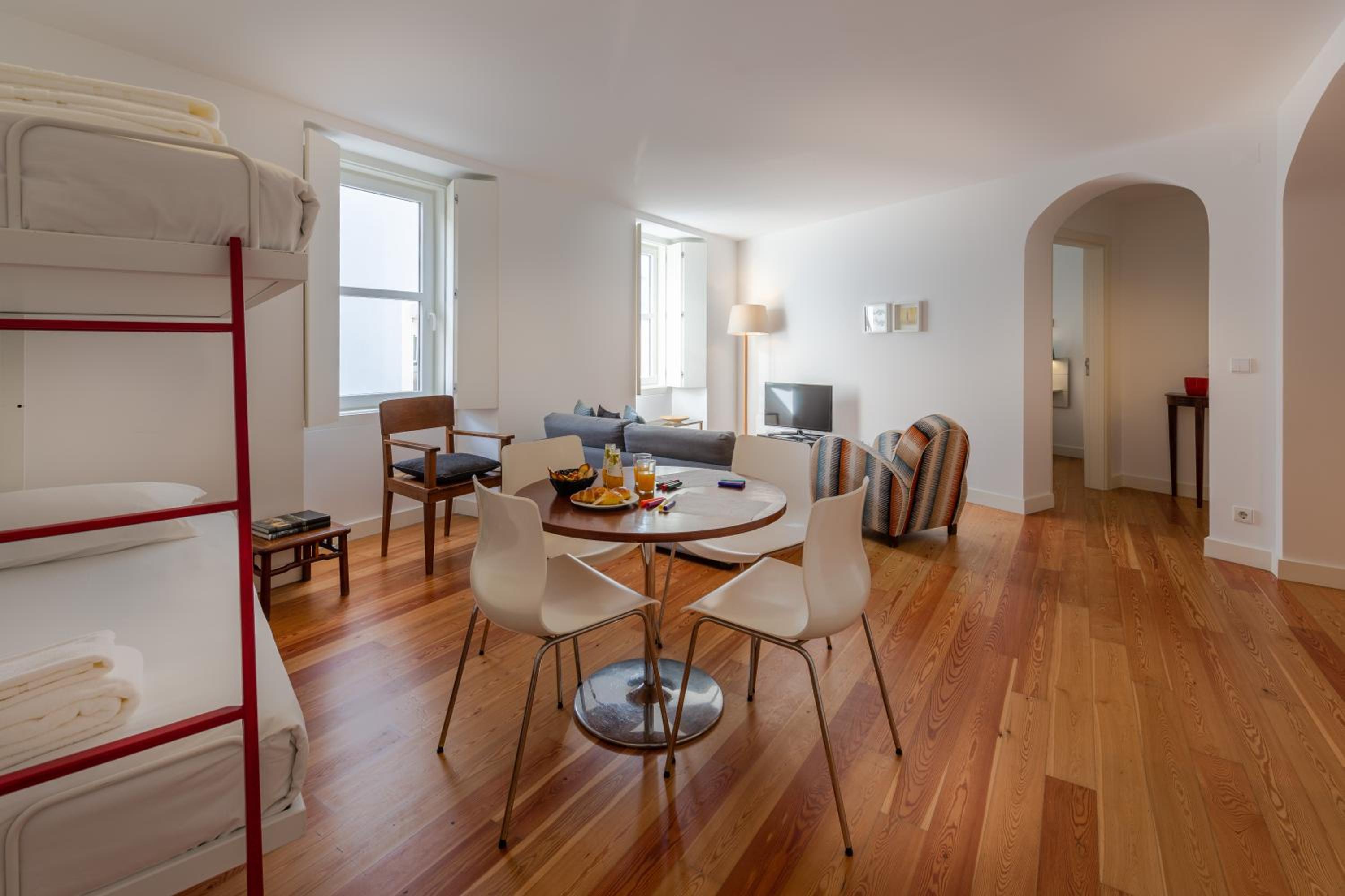Deluxe Suite - Photo 3