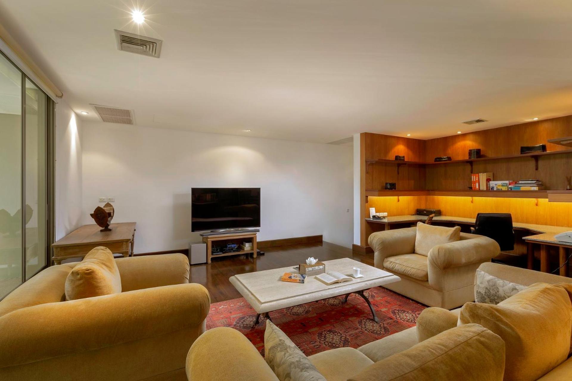 Special 4BR Usage (1 room closed) photo 1