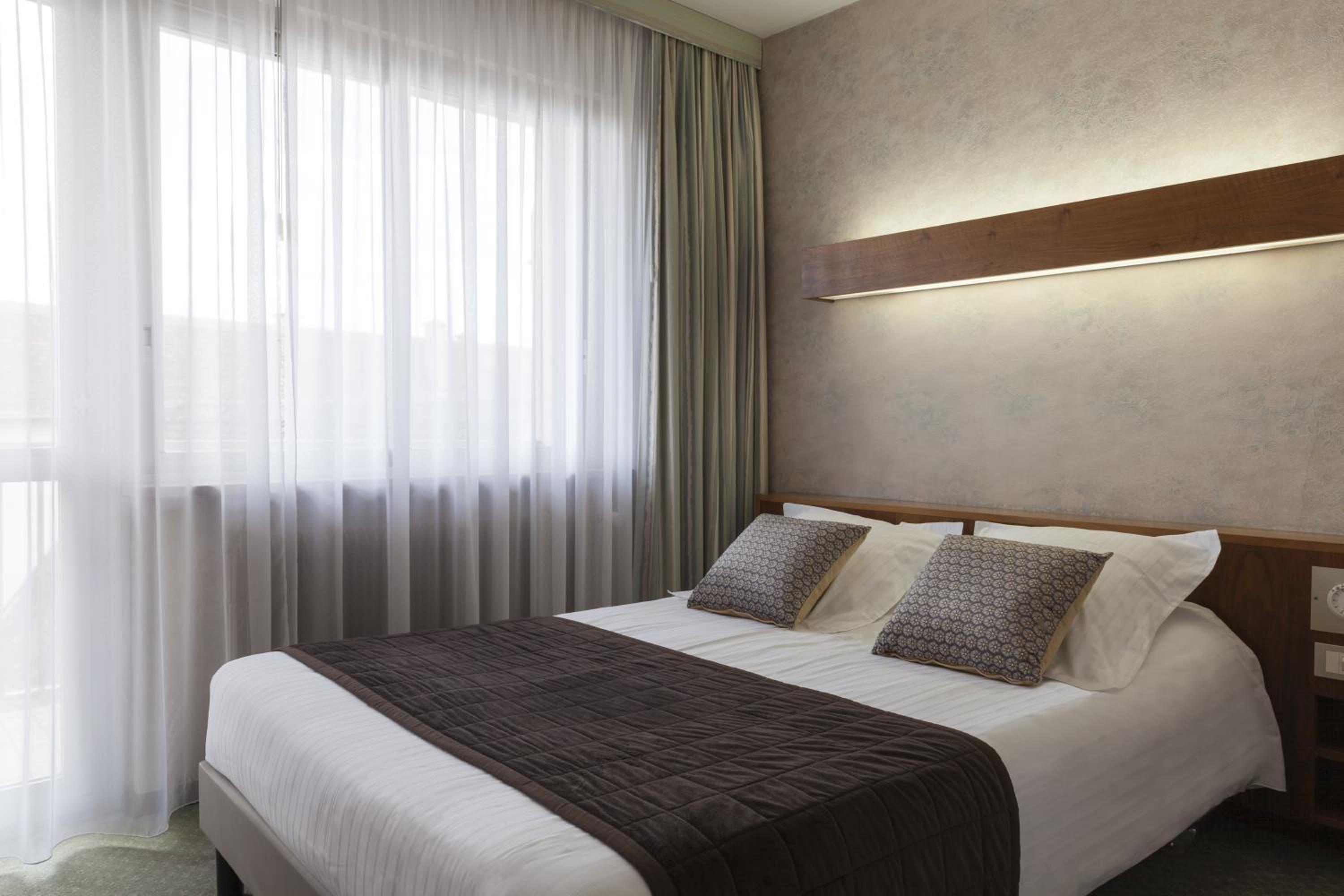 Standard Double Room with Balcony photo 1