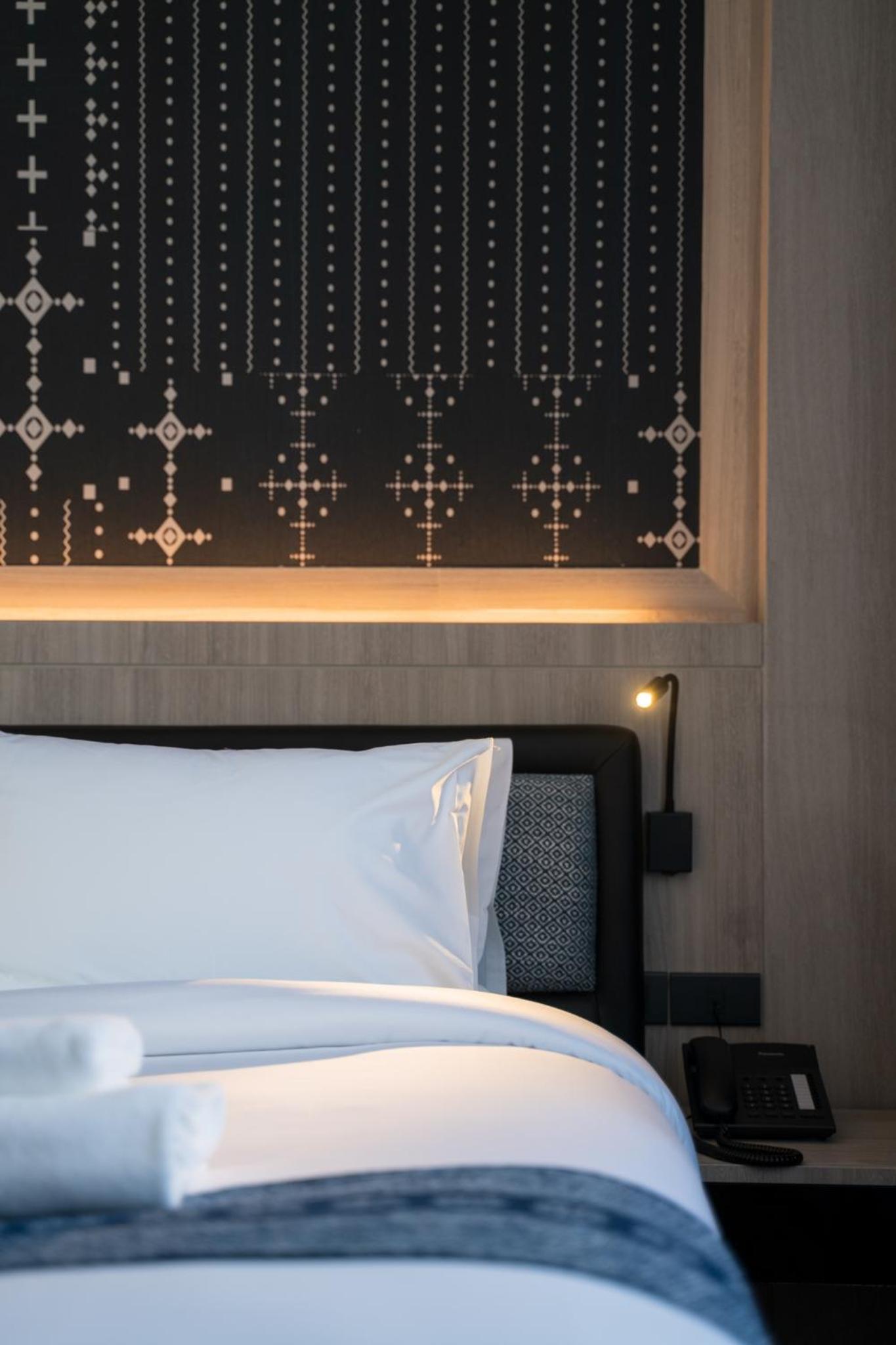 Standard Twin Room - Photo 5