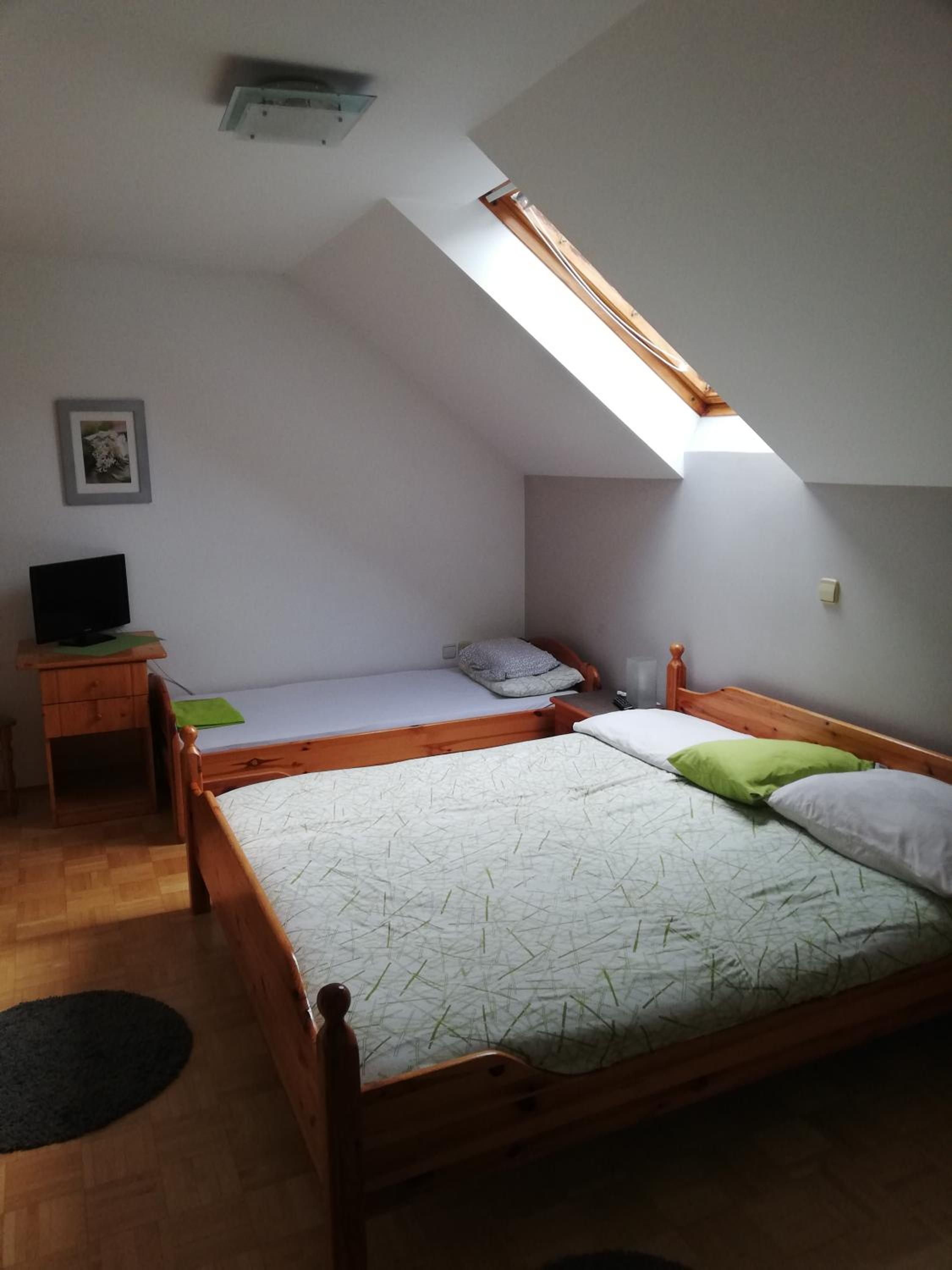 Standard Triple Room photo 2