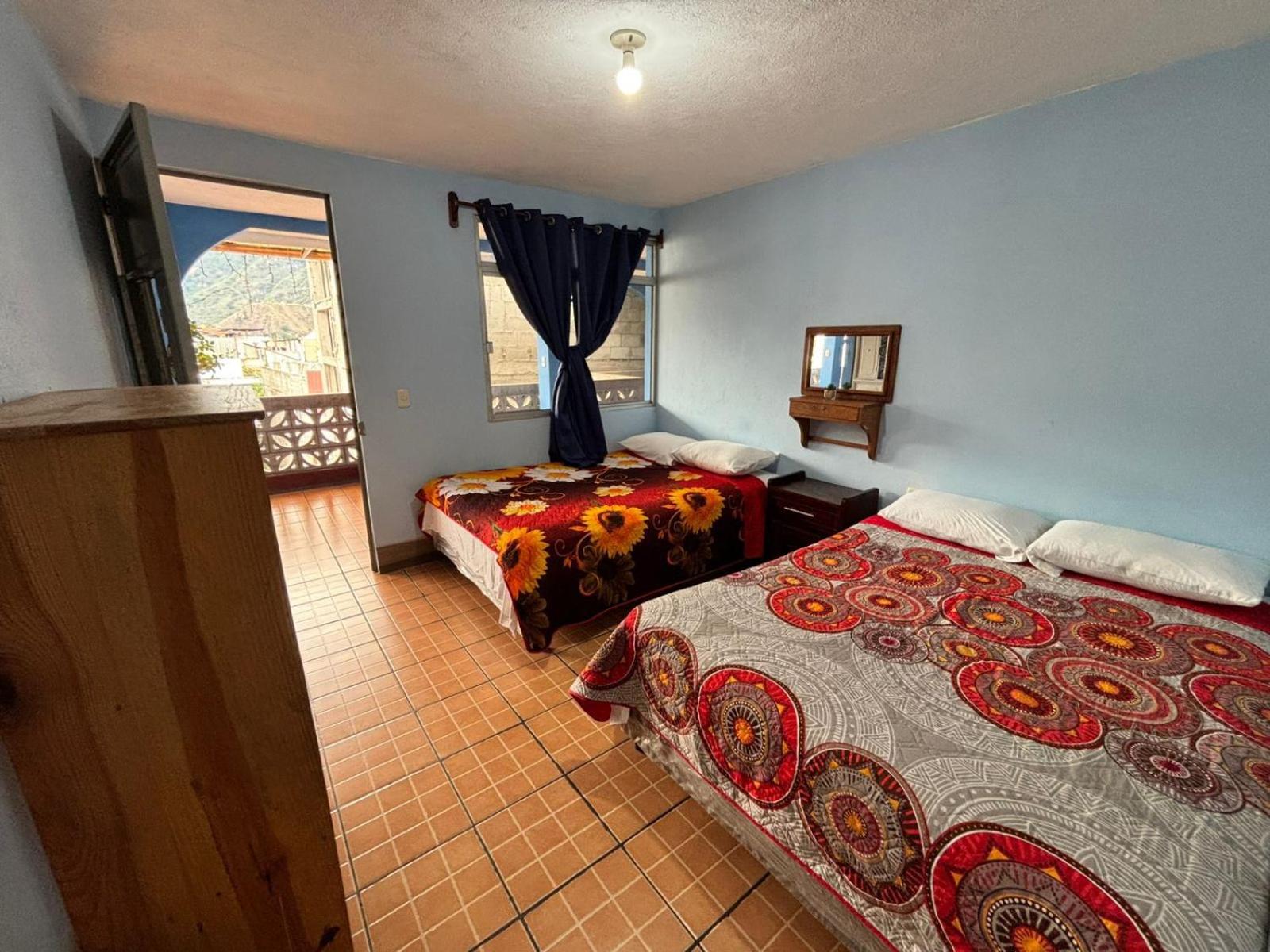 Twin Room with Private Bathroom photo 1