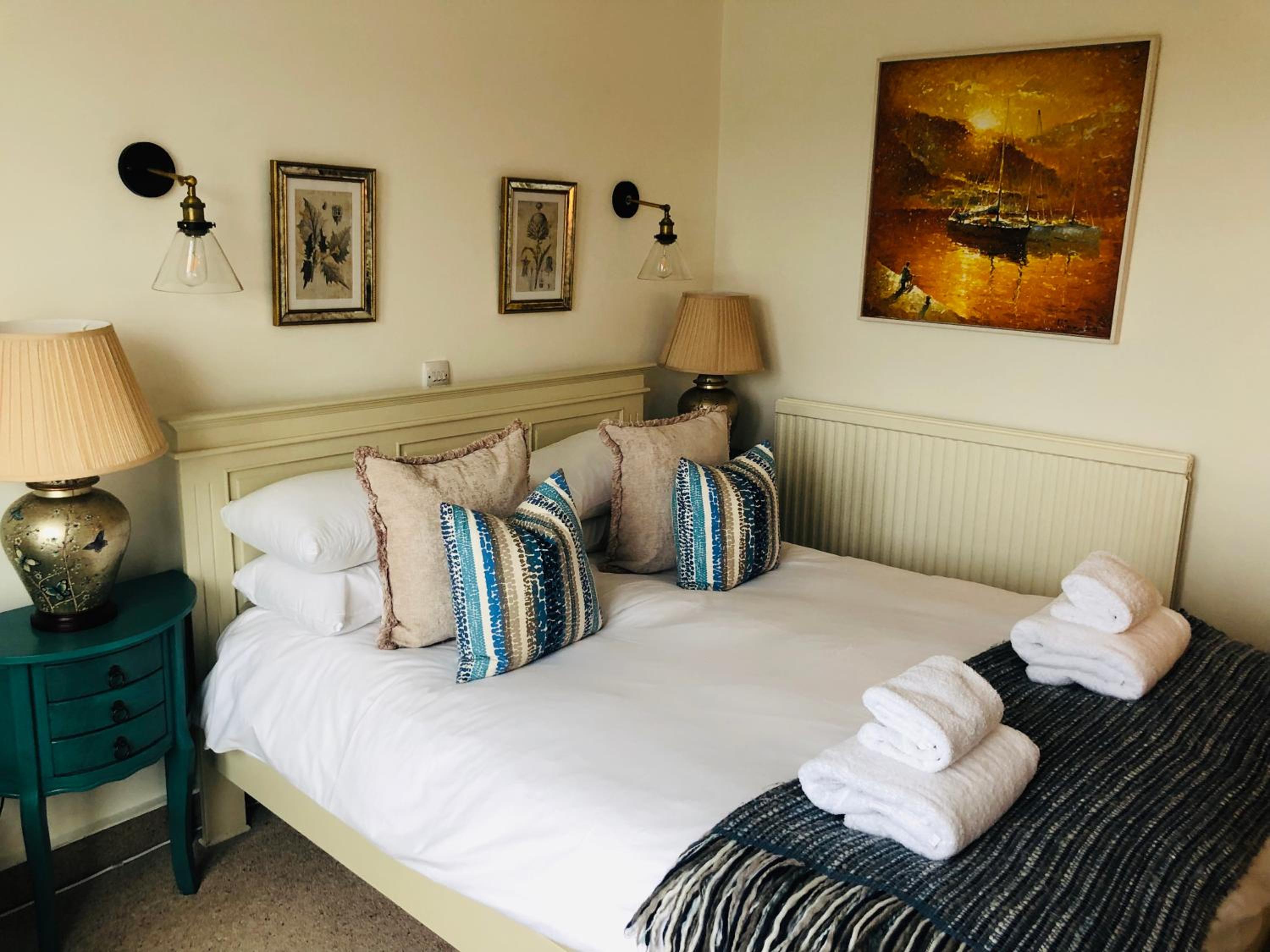 Deluxe Double Room with Balcony and River View photo 2