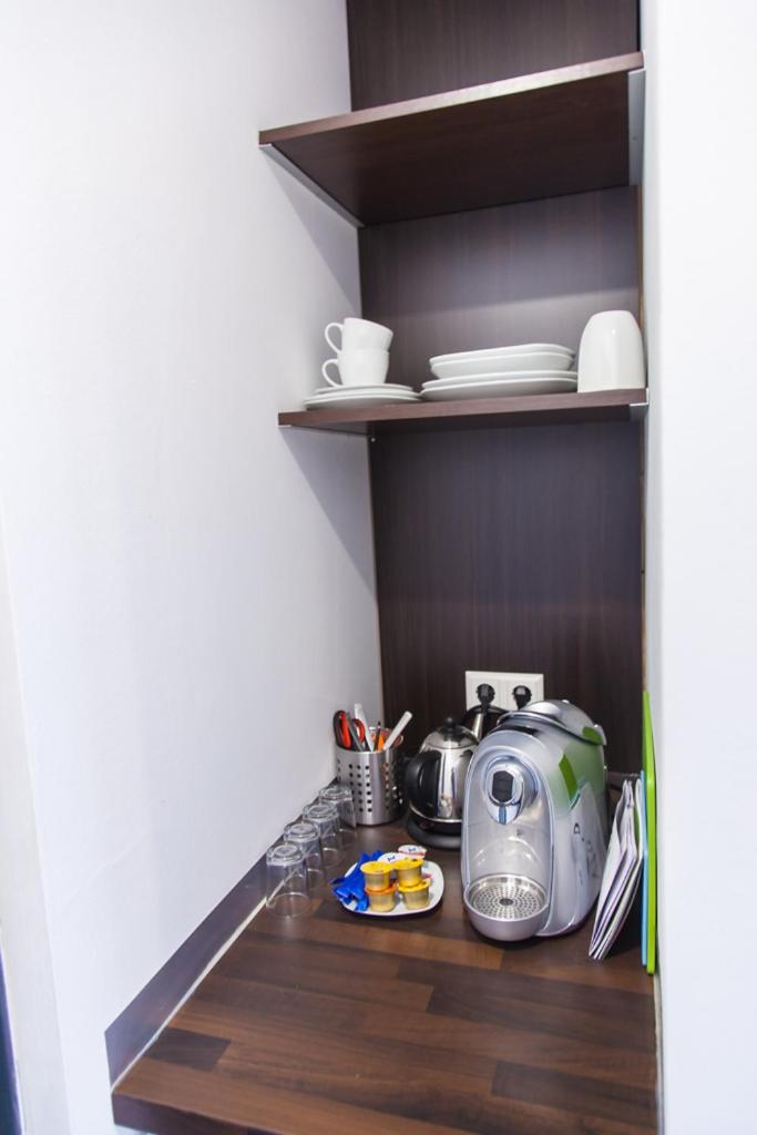 Standard Double Room - Photo 5
