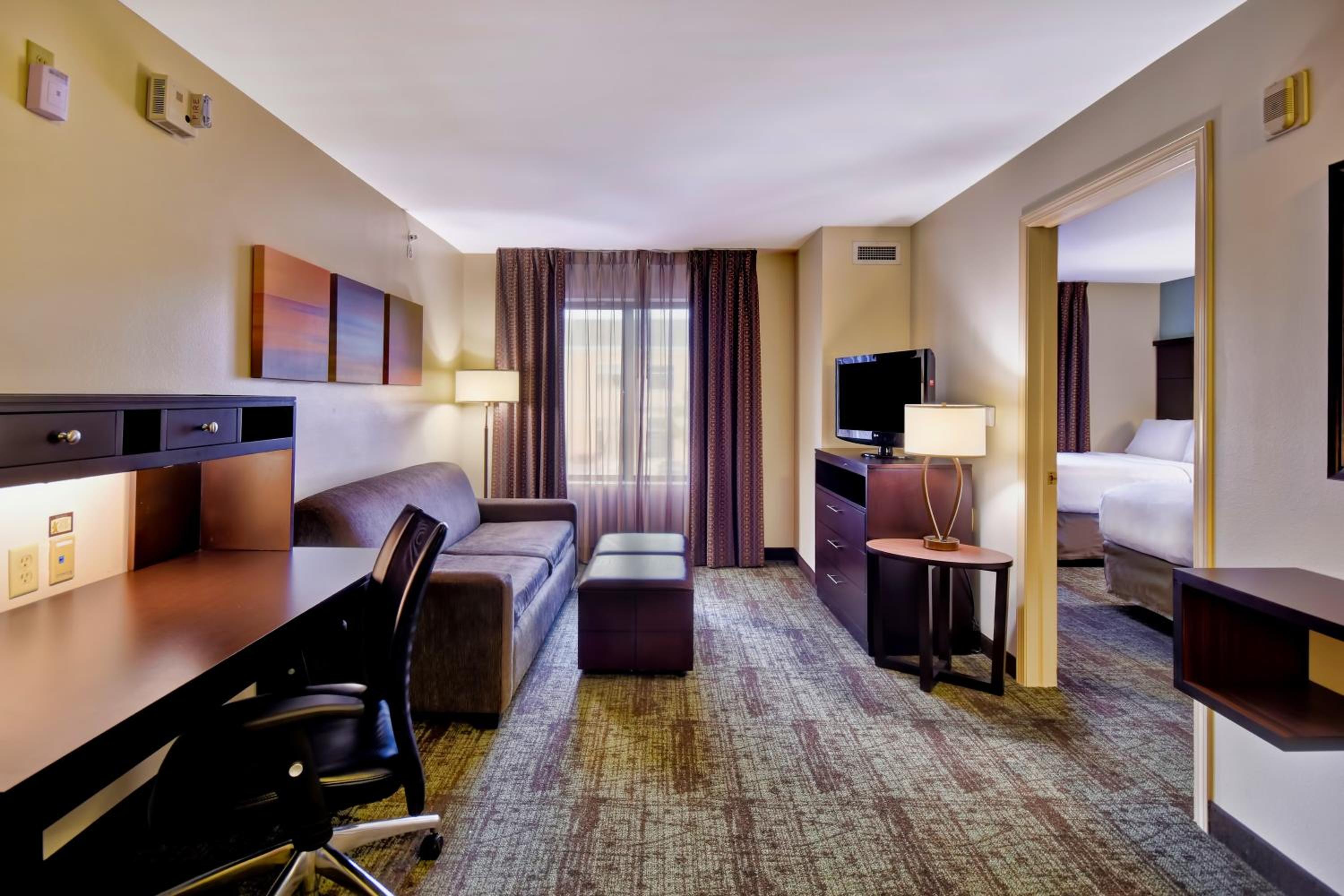 One-Bedroom Suite with Two Double Beds - Photo 1