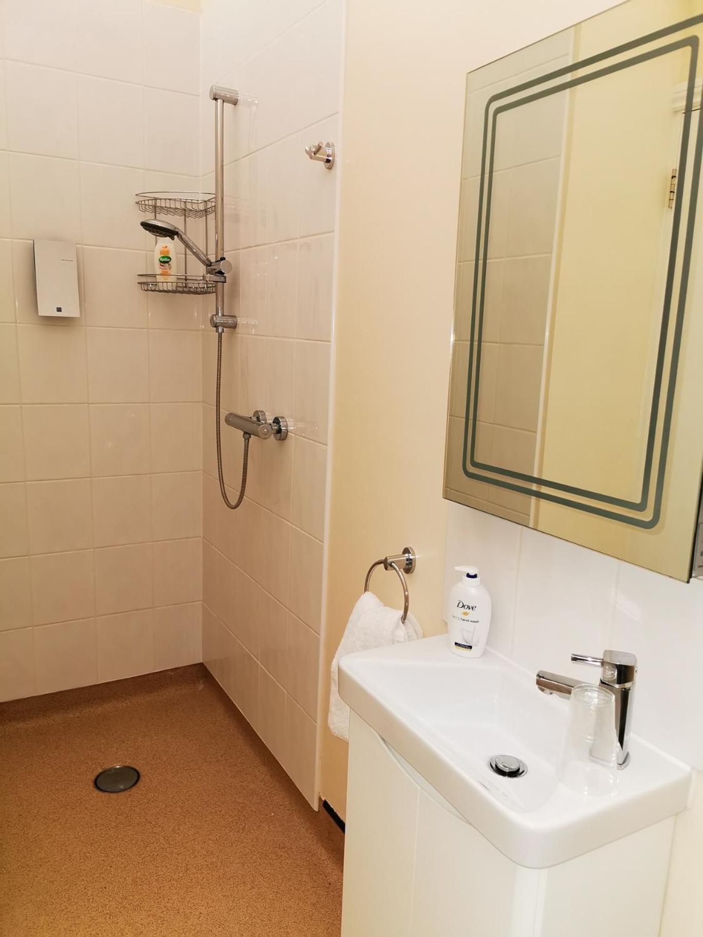 Double Room - Photo 3