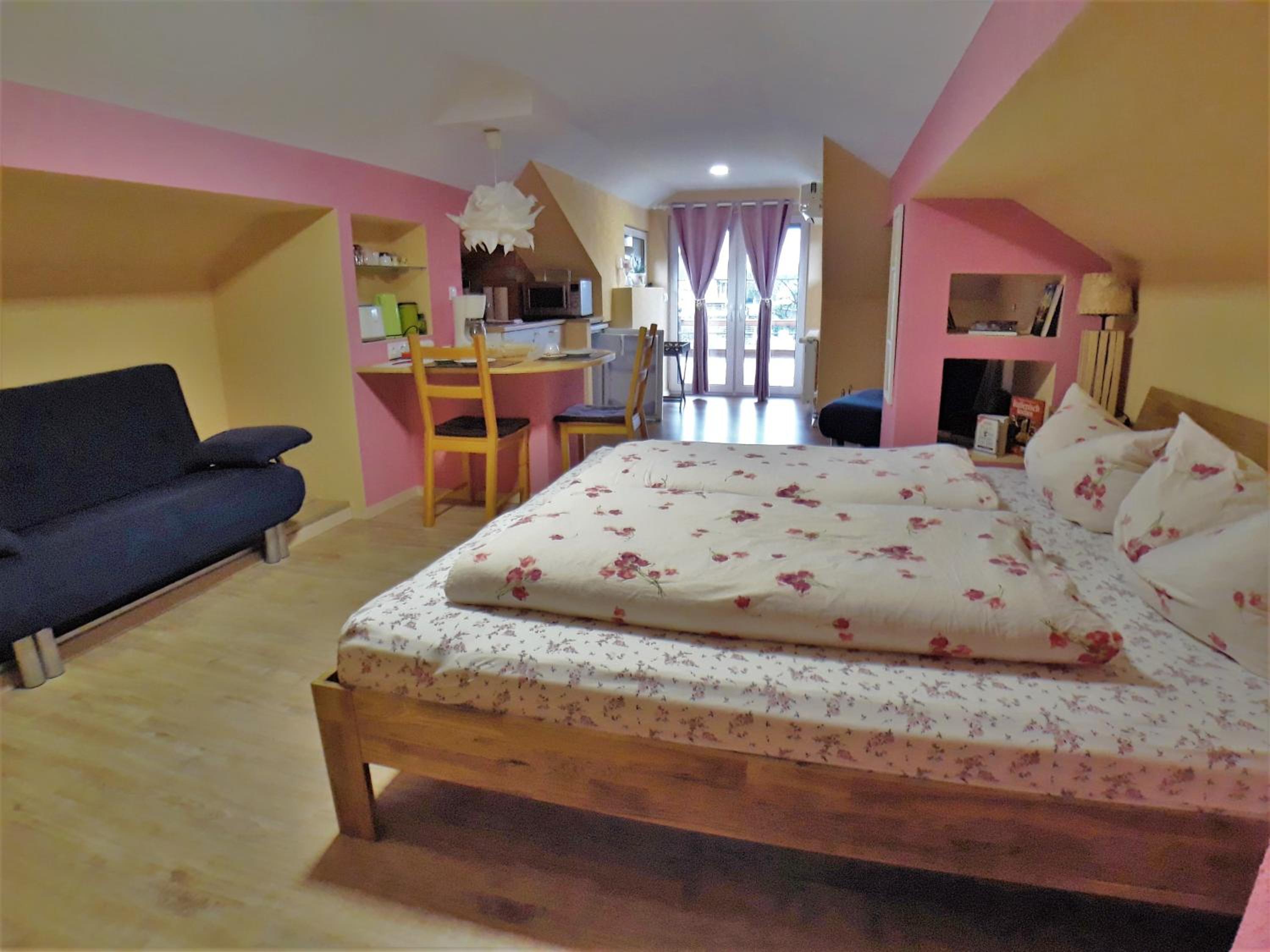 Studio Apartment with Terrace photo 1